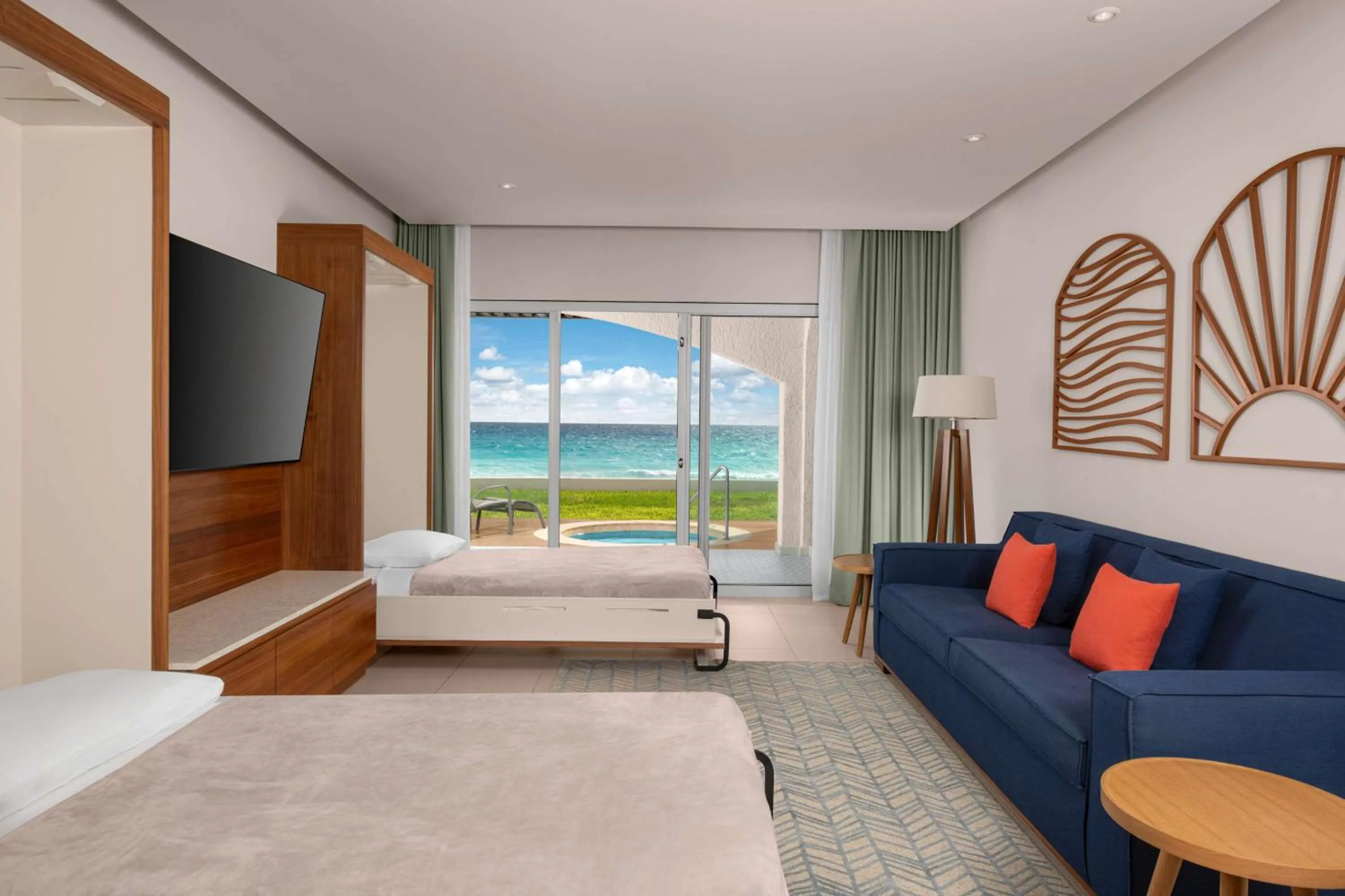 View (from property/room), Bed in Hilton Cancun Mar Caribe All-Inclusive Resort