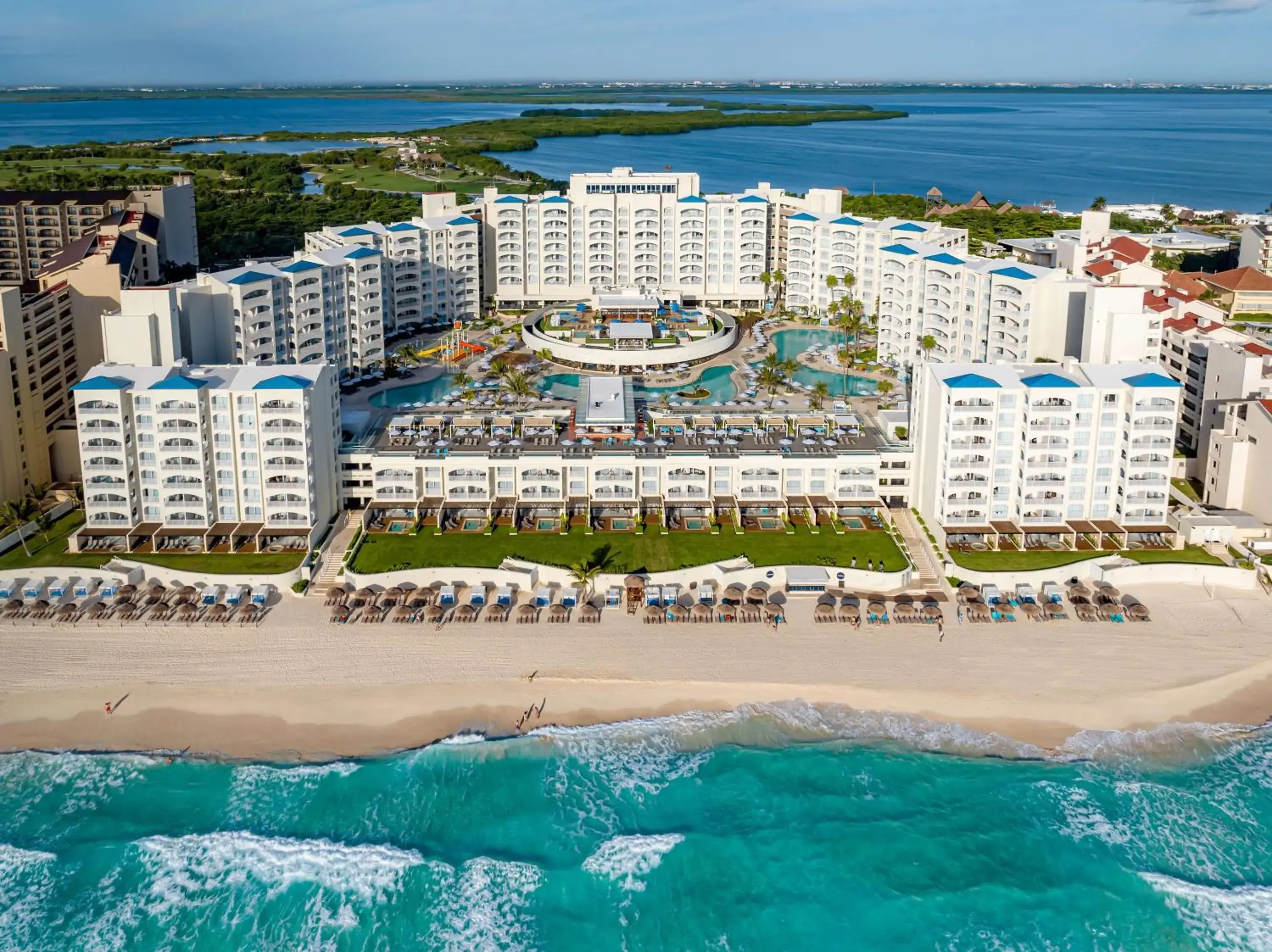 Hilton Cancun Mar Caribe All-Inclusive Resort Hilton Cancun Mar Caribe All-Inclusive Resort