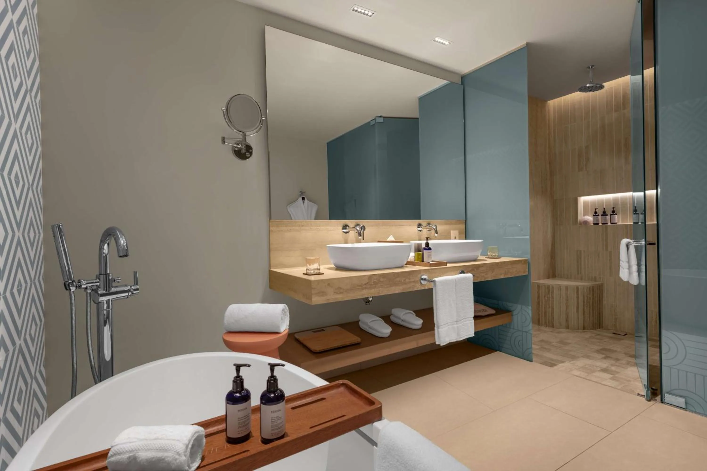 Bathroom in Hilton Cancun Mar Caribe All-Inclusive Resort