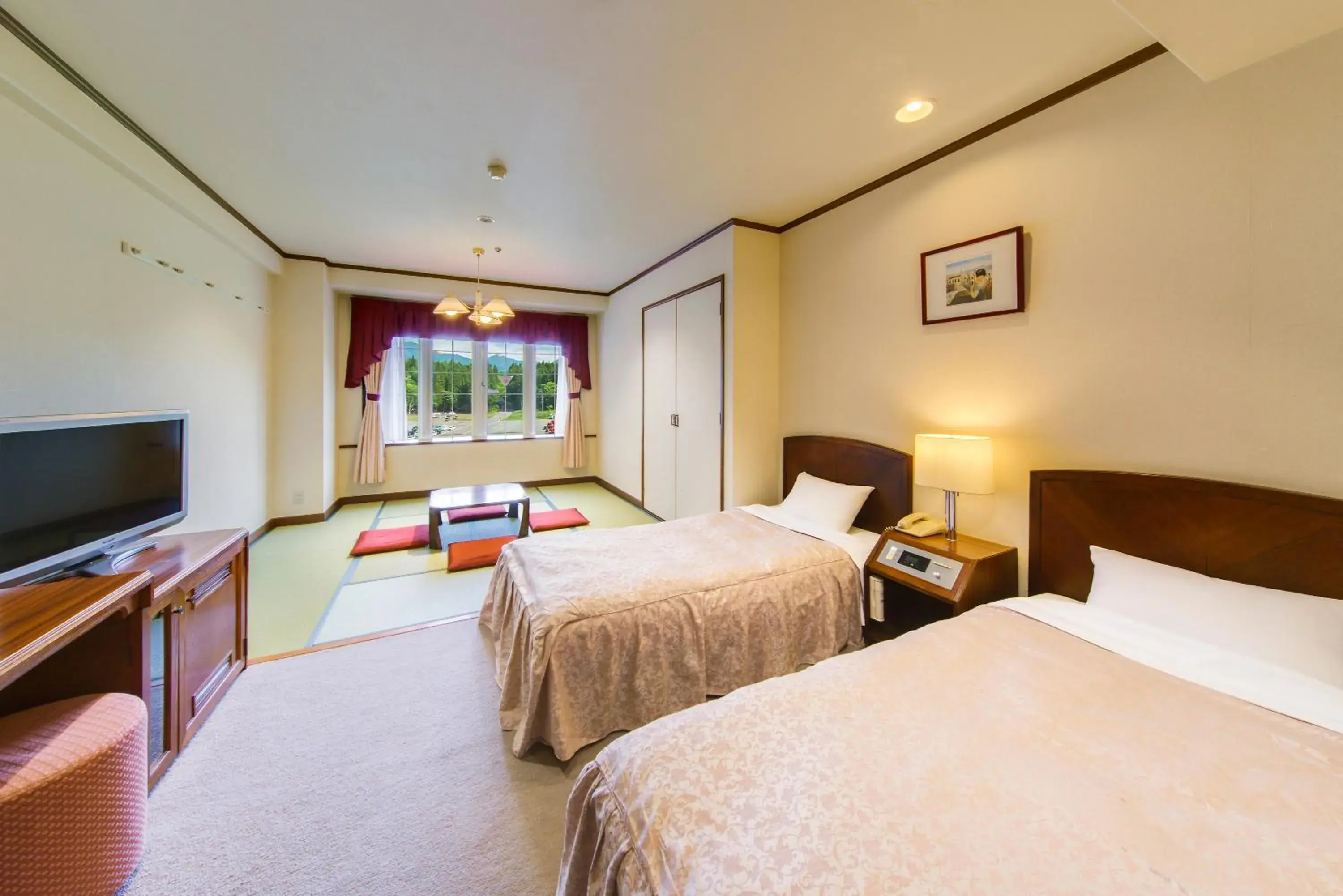 Standard Room with Tatami Area in Hotel Green Plaza Hakuba Standard Room with Tatami Area in Hotel Green Plaza Hakuba