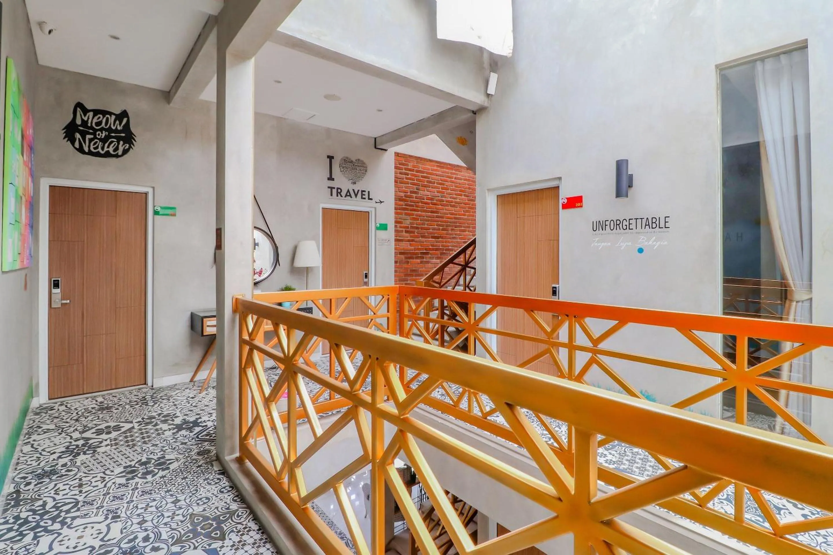 Lobby or reception in Super OYO Collection O 31 The Batik Bed And Coffee Bandung