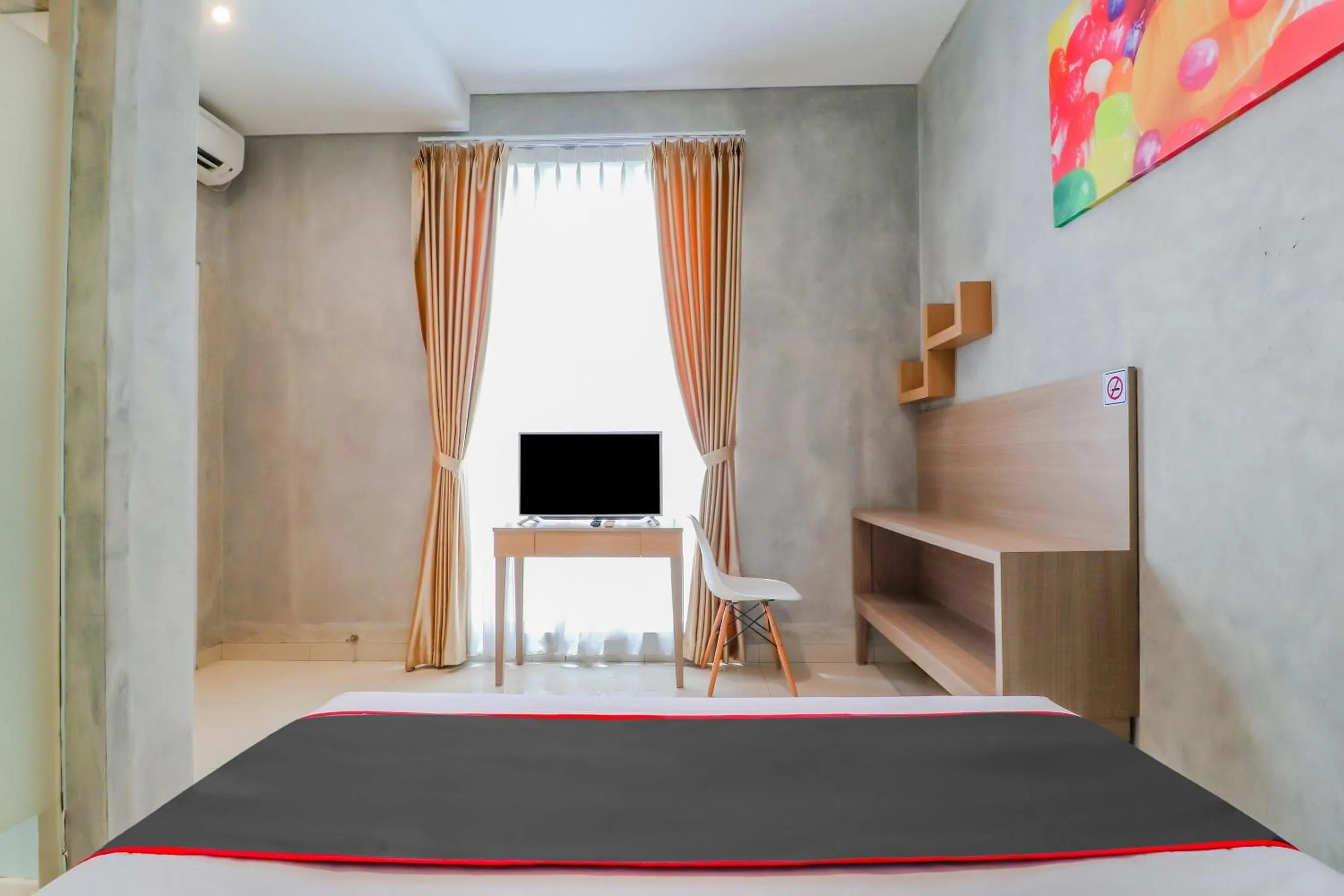 Bedroom in Super OYO Collection O 31 The Batik Bed And Coffee Bandung