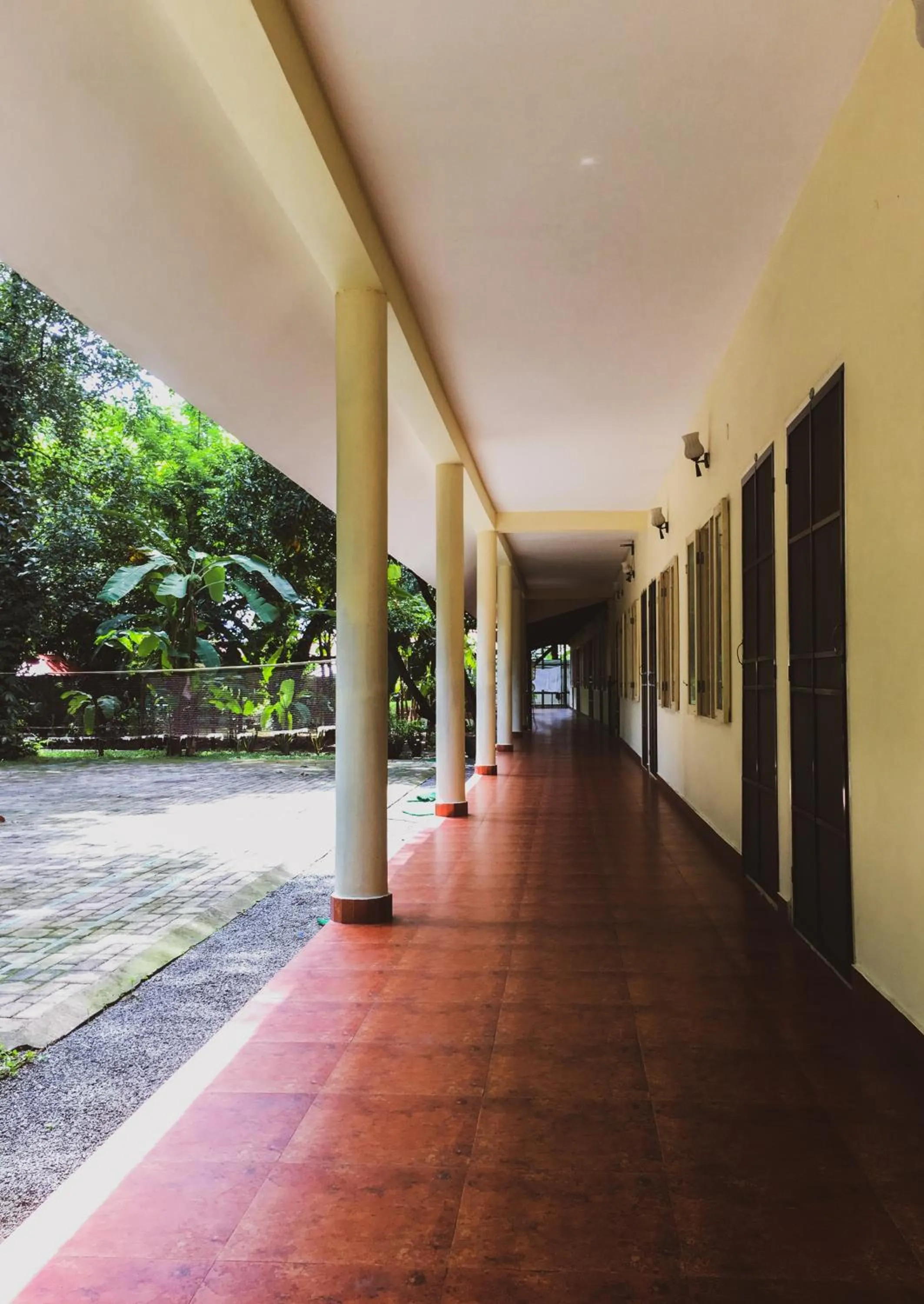 Palm Grove Service Villa