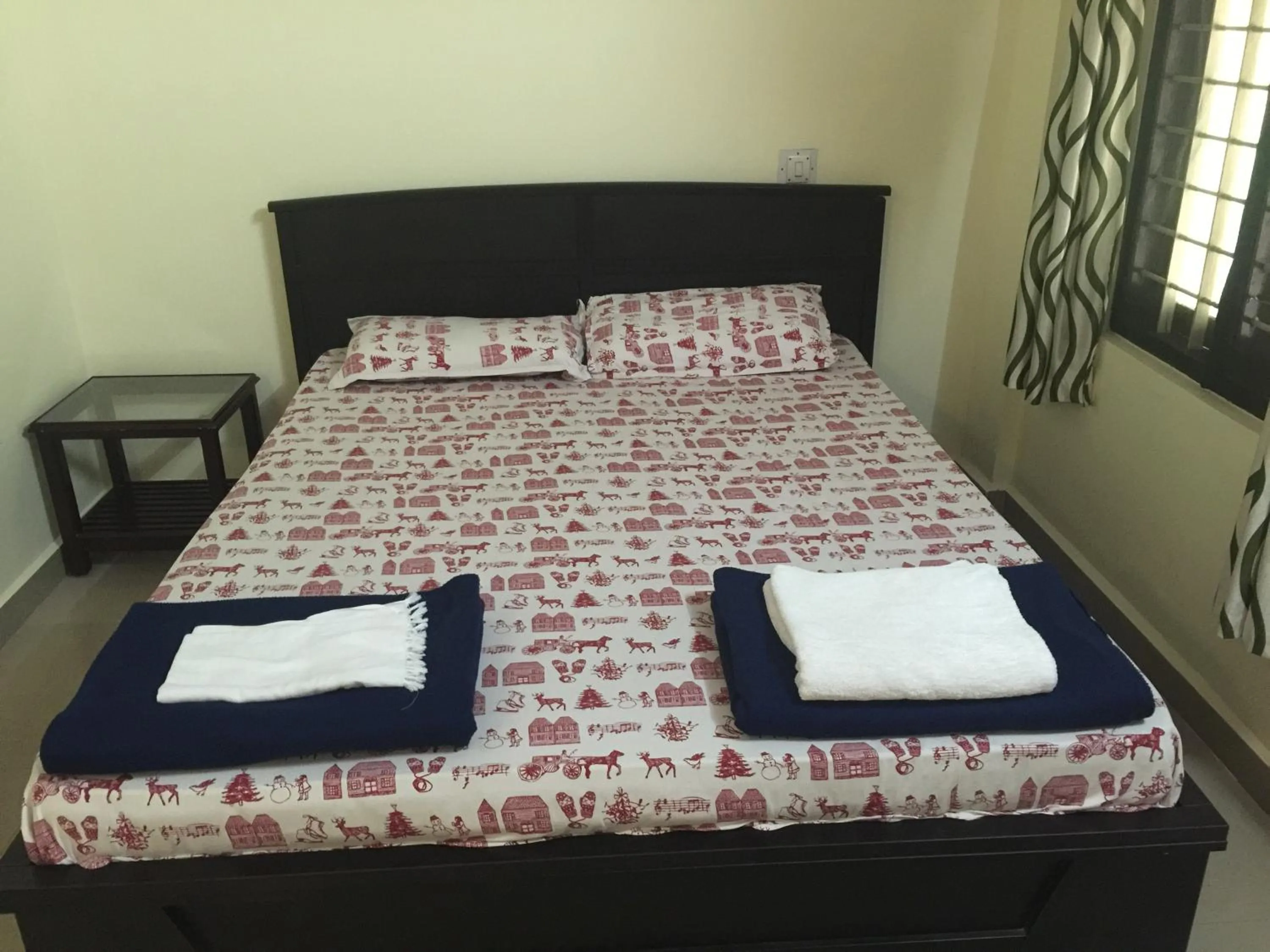 Bed in Palm Grove Service Villa