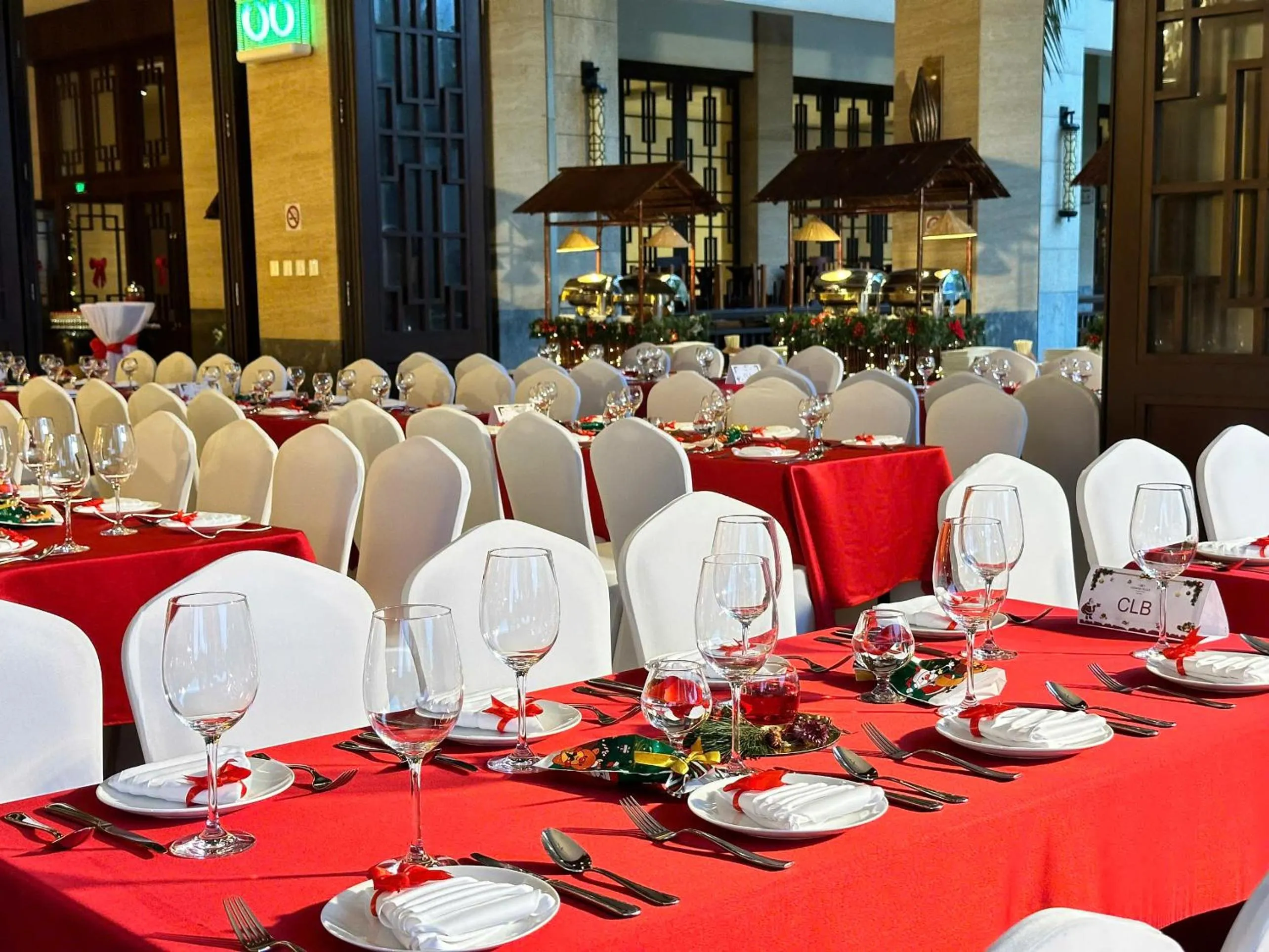 Restaurant/places to eat in Crowne Plaza Danang Hotel & Resort