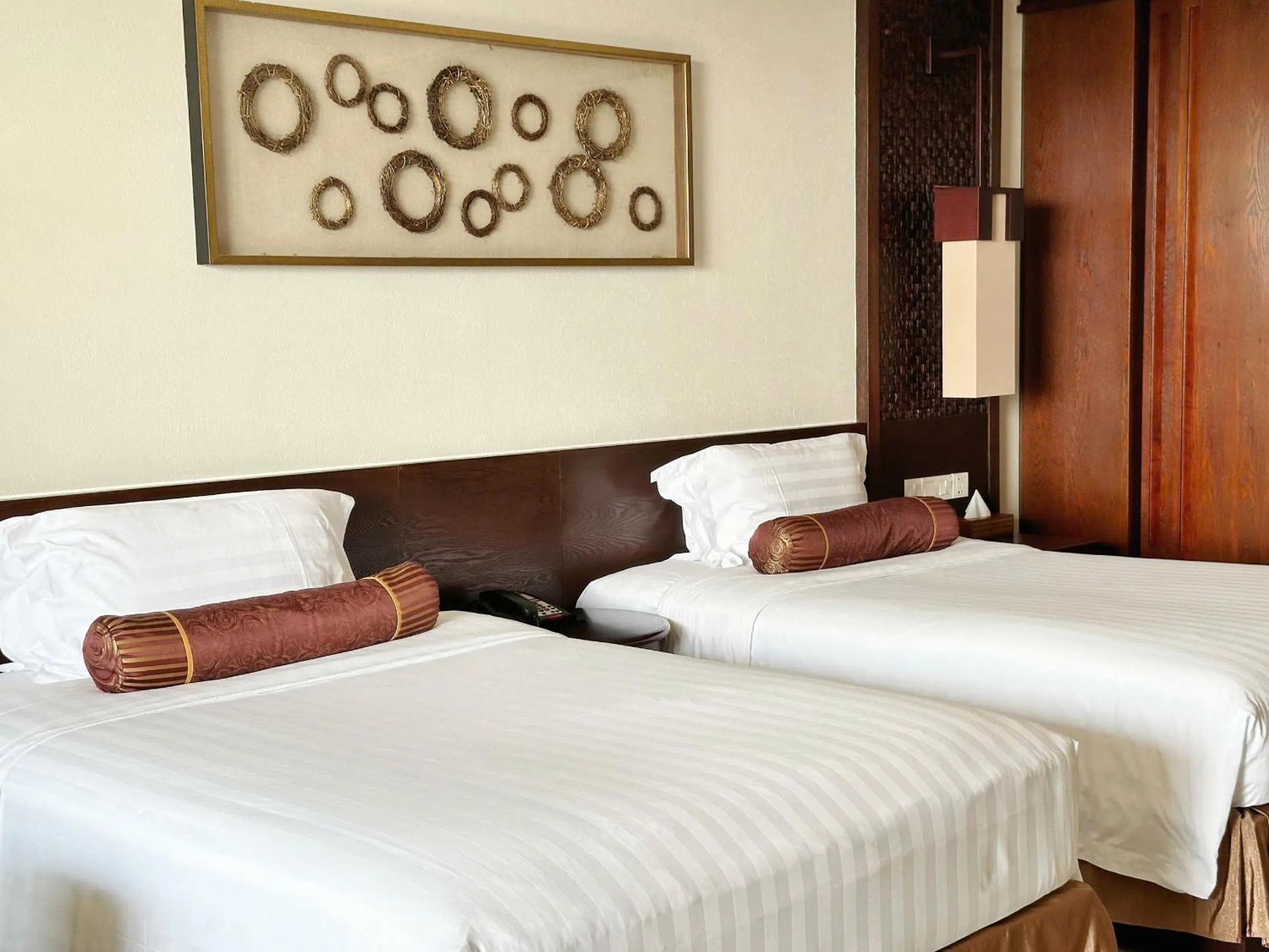Bed in Crowne Plaza Danang Hotel & Resort