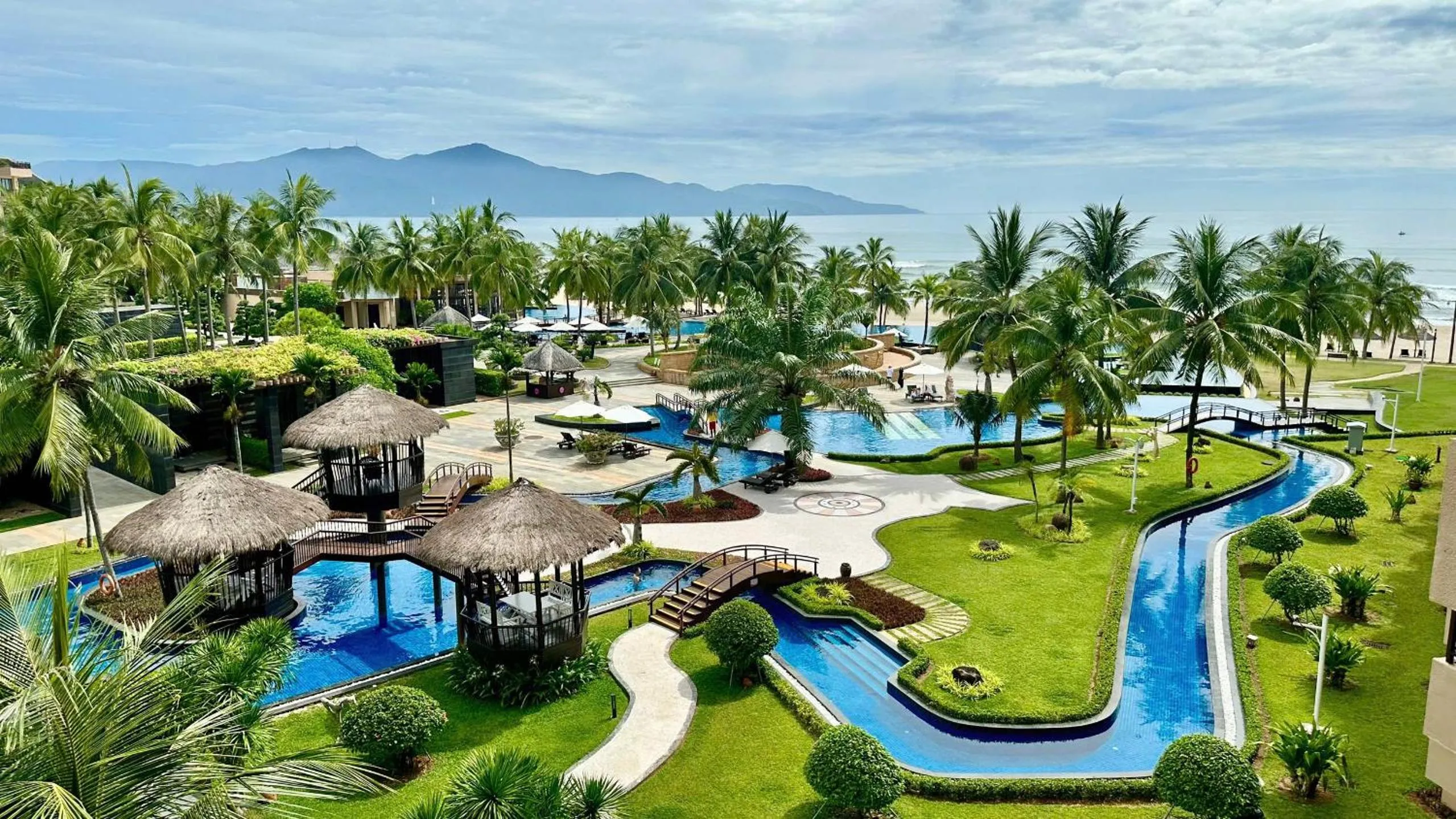 Day in Crowne Plaza Danang Hotel & Resort