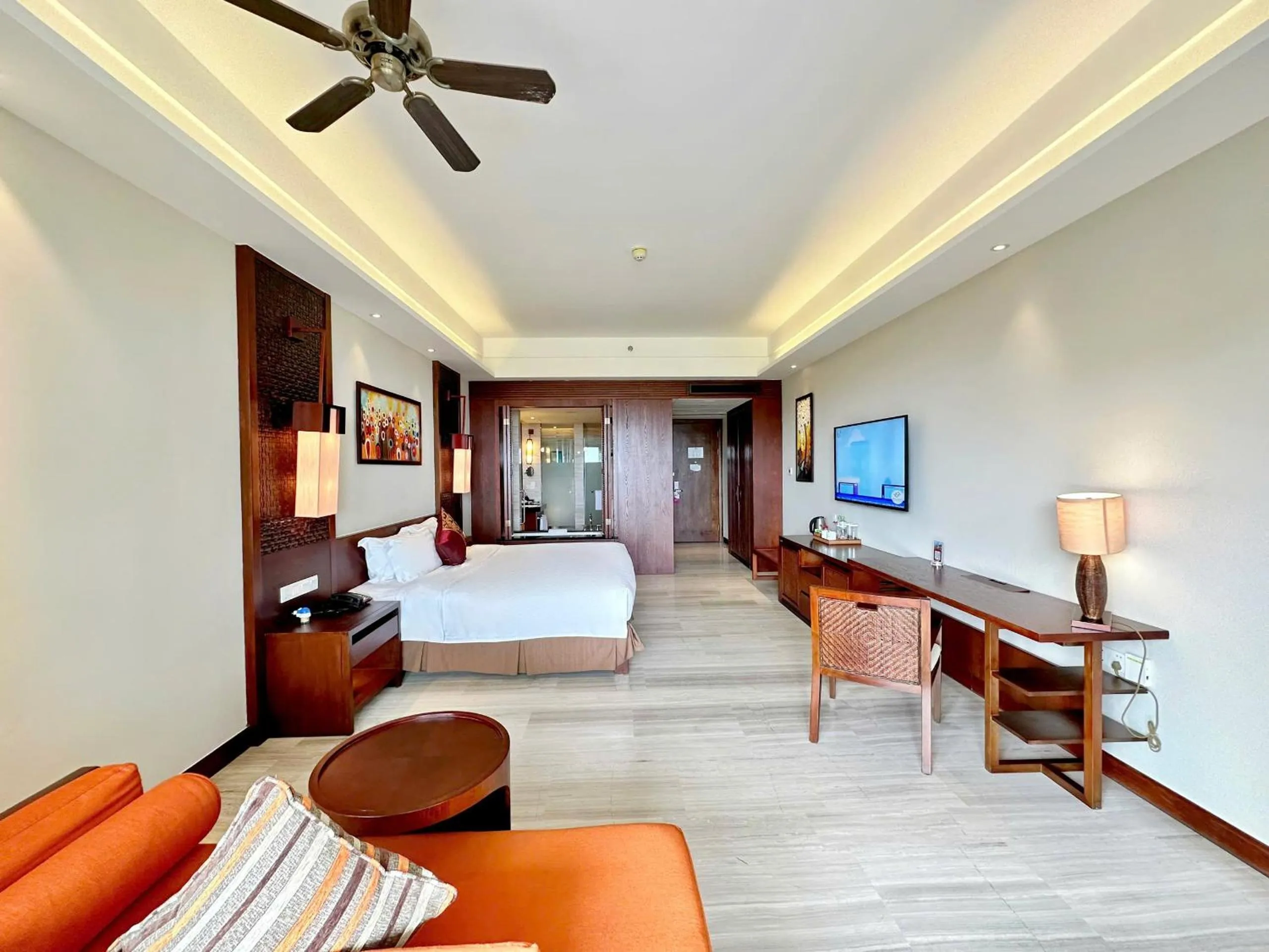 Bed in Crowne Plaza Danang Hotel & Resort