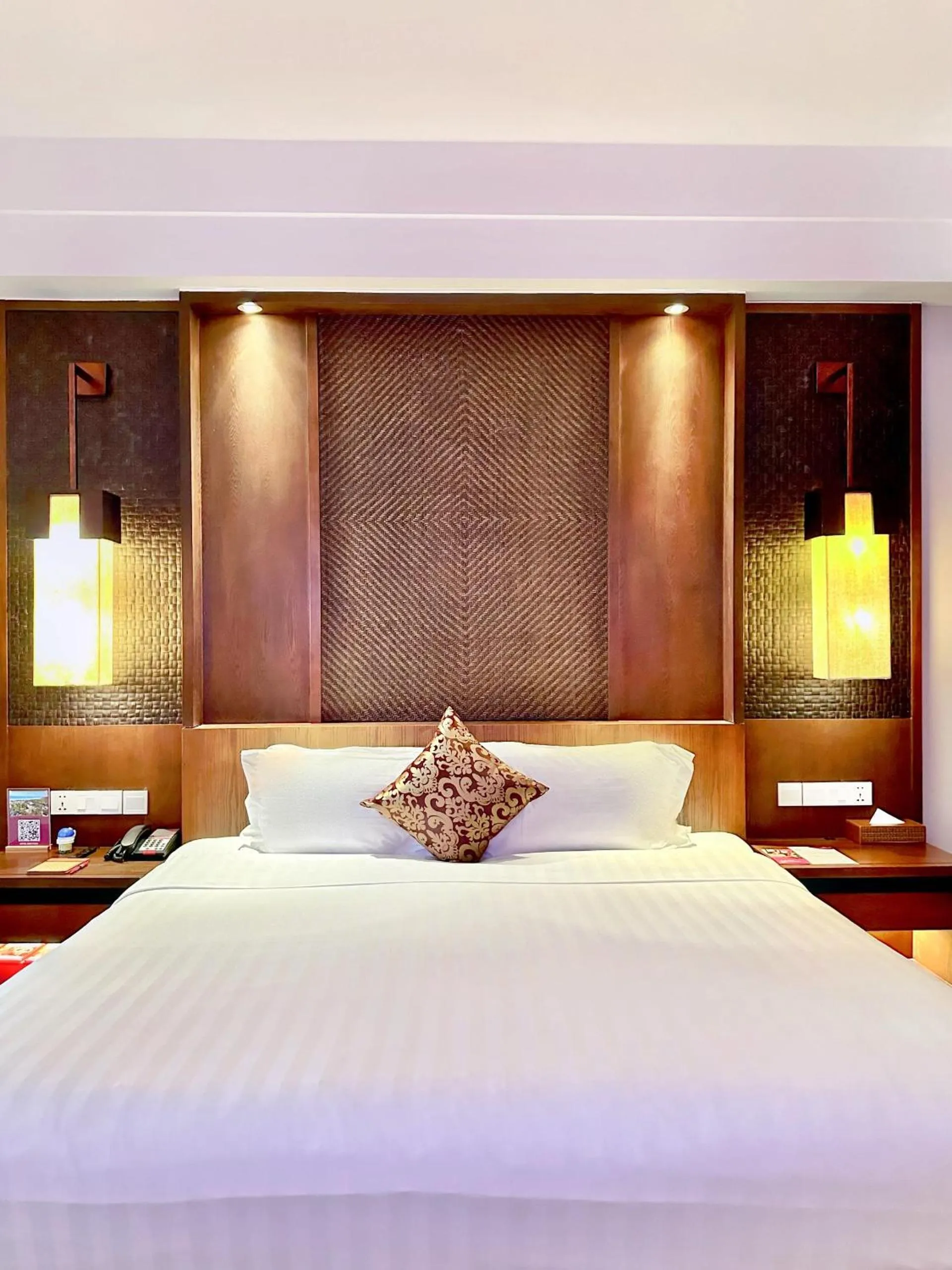 Bed in Crowne Plaza Danang Hotel & Resort