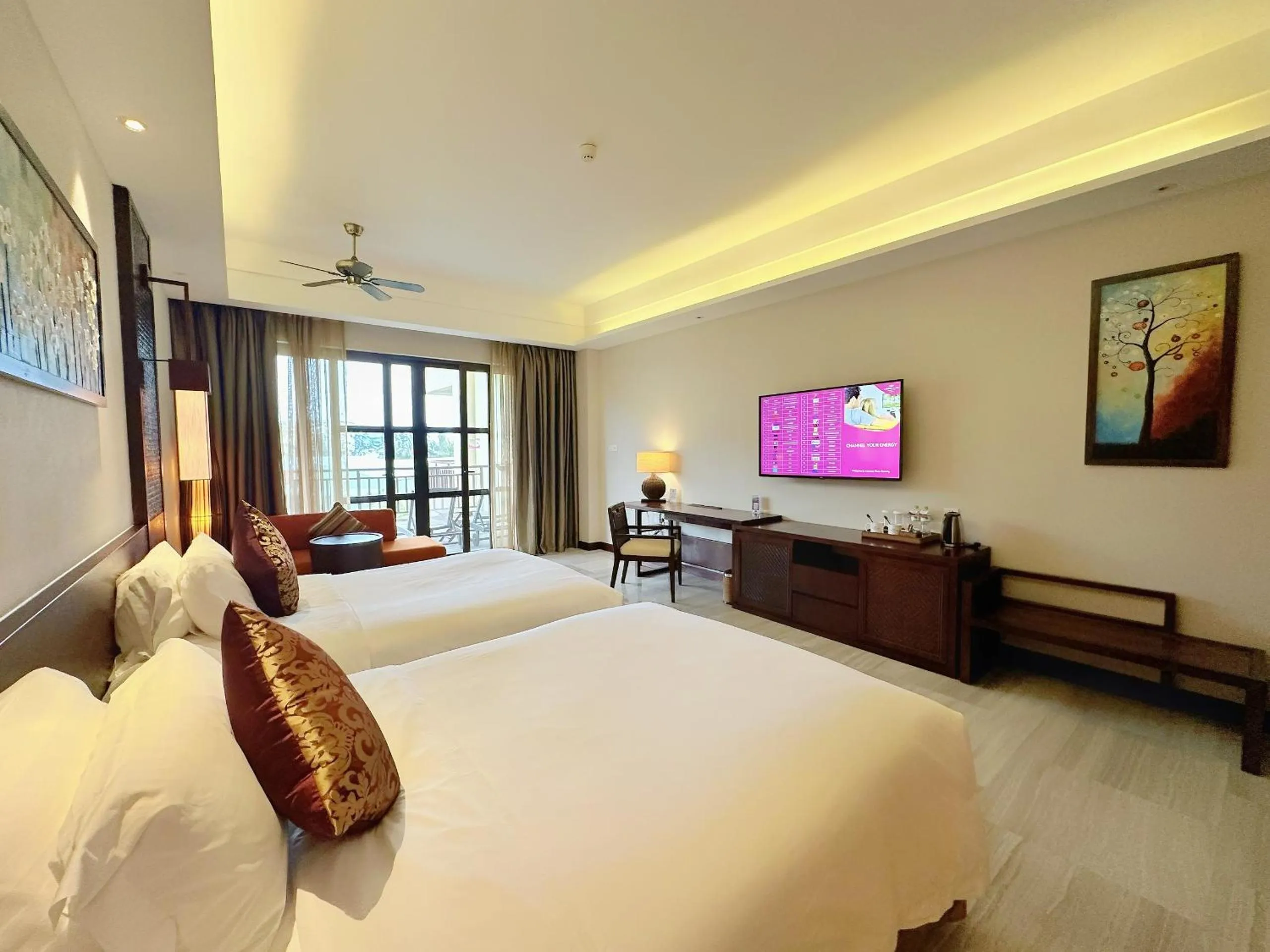 Bed in Crowne Plaza Danang Hotel & Resort