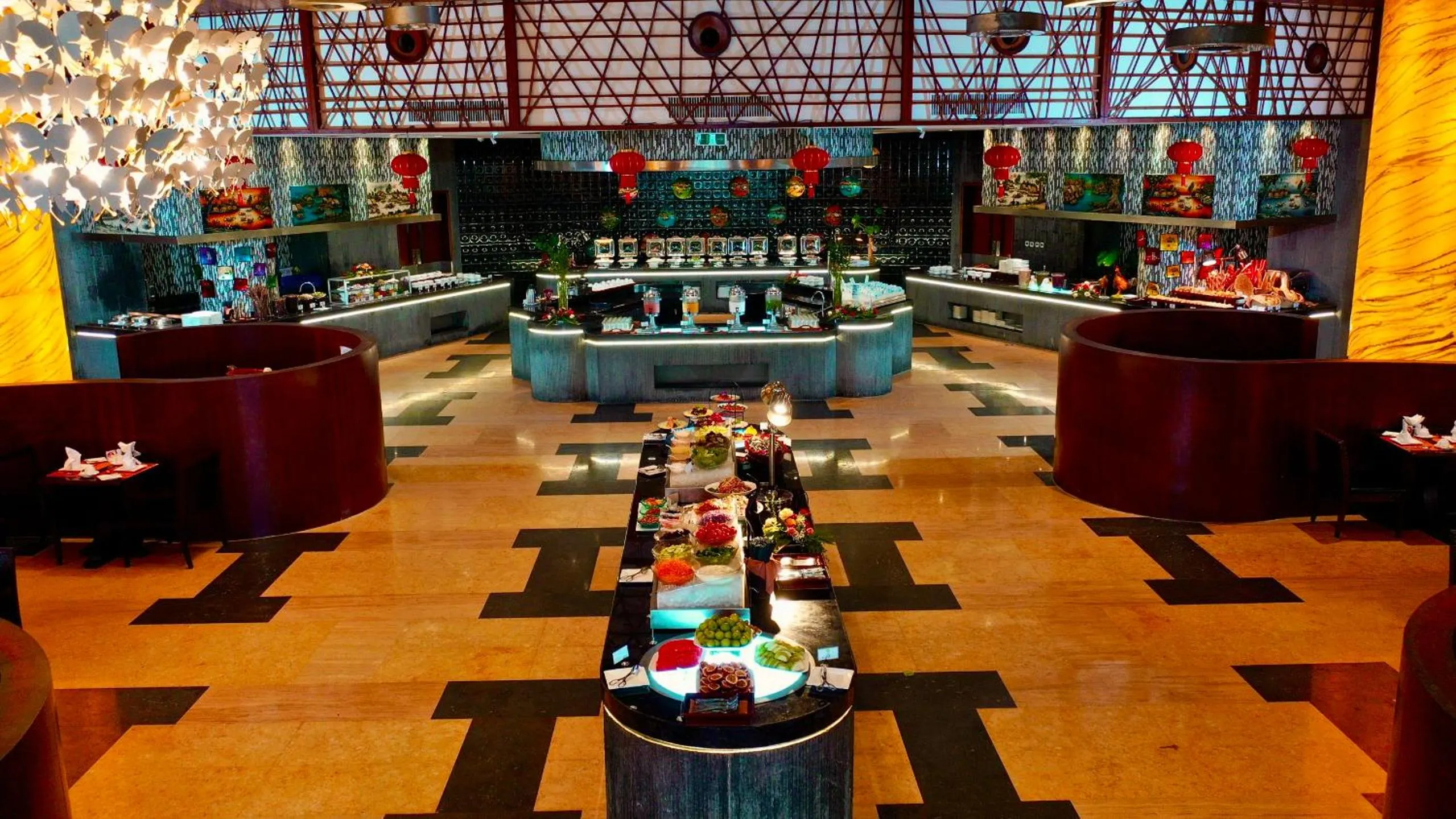 Restaurant/places to eat in Crowne Plaza Danang Hotel & Resort