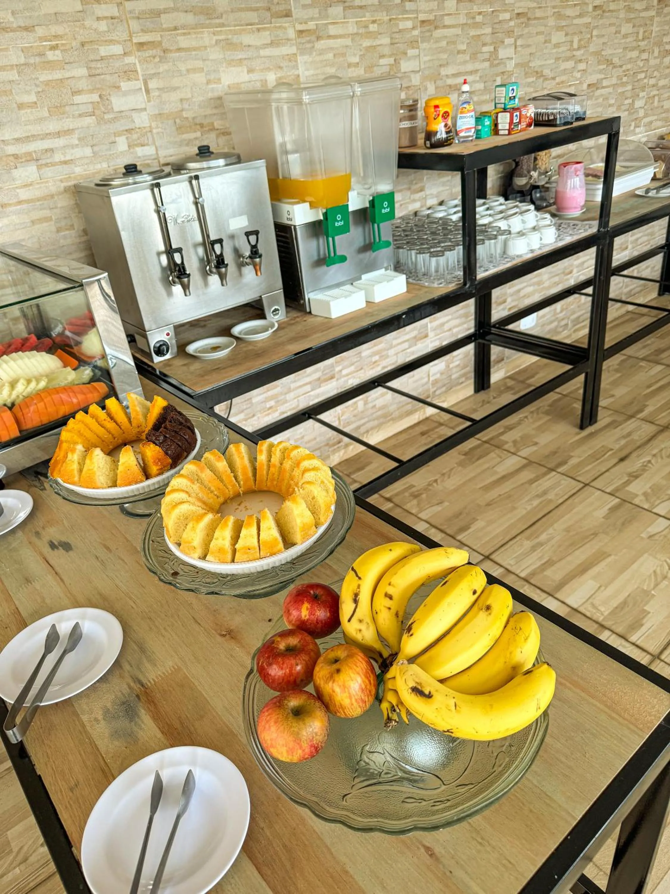 Buffet breakfast in Hotel Pigalle, próximo a Expo São Paulo