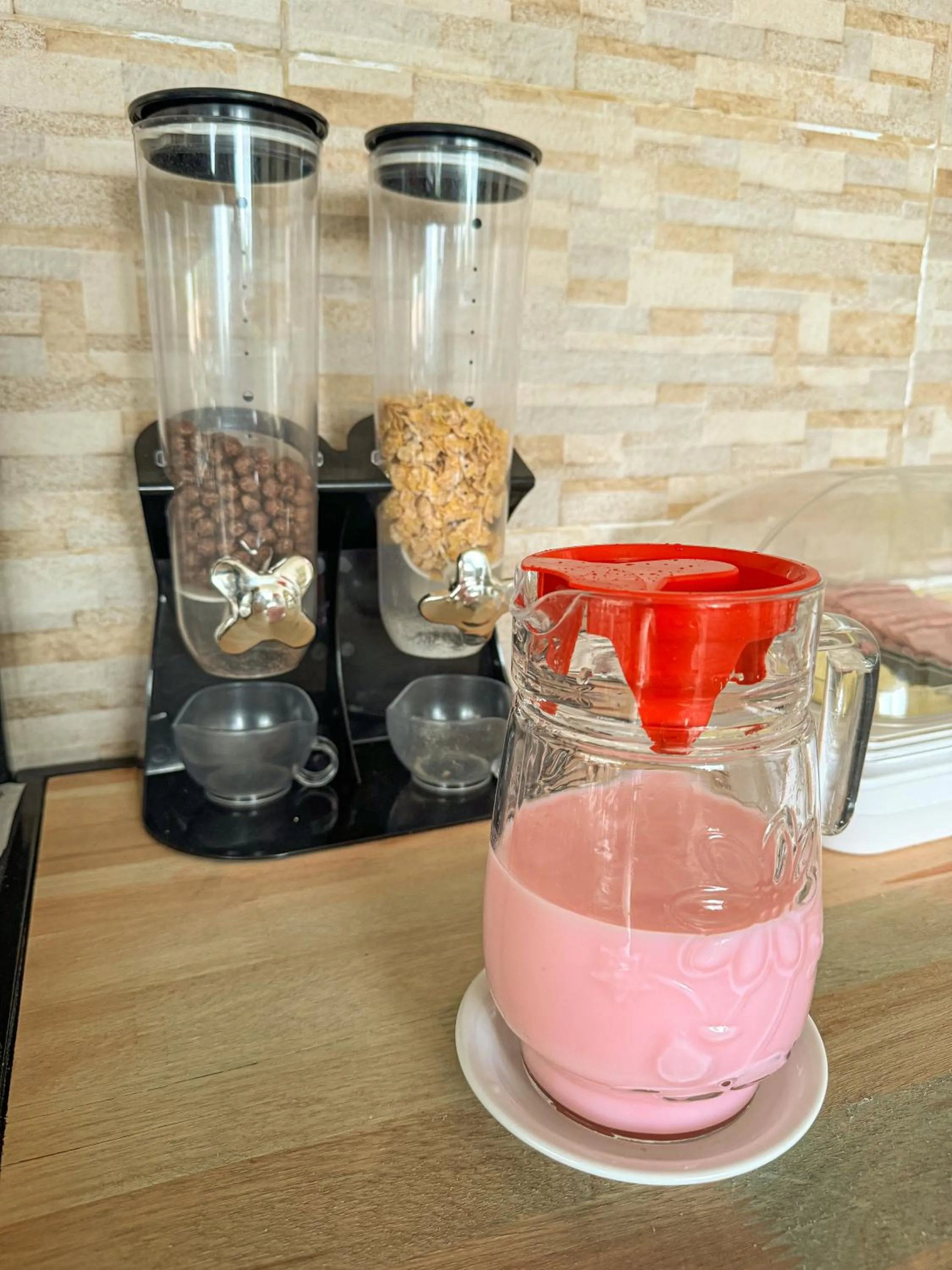 Buffet breakfast in Hotel Pigalle, próximo a Expo São Paulo