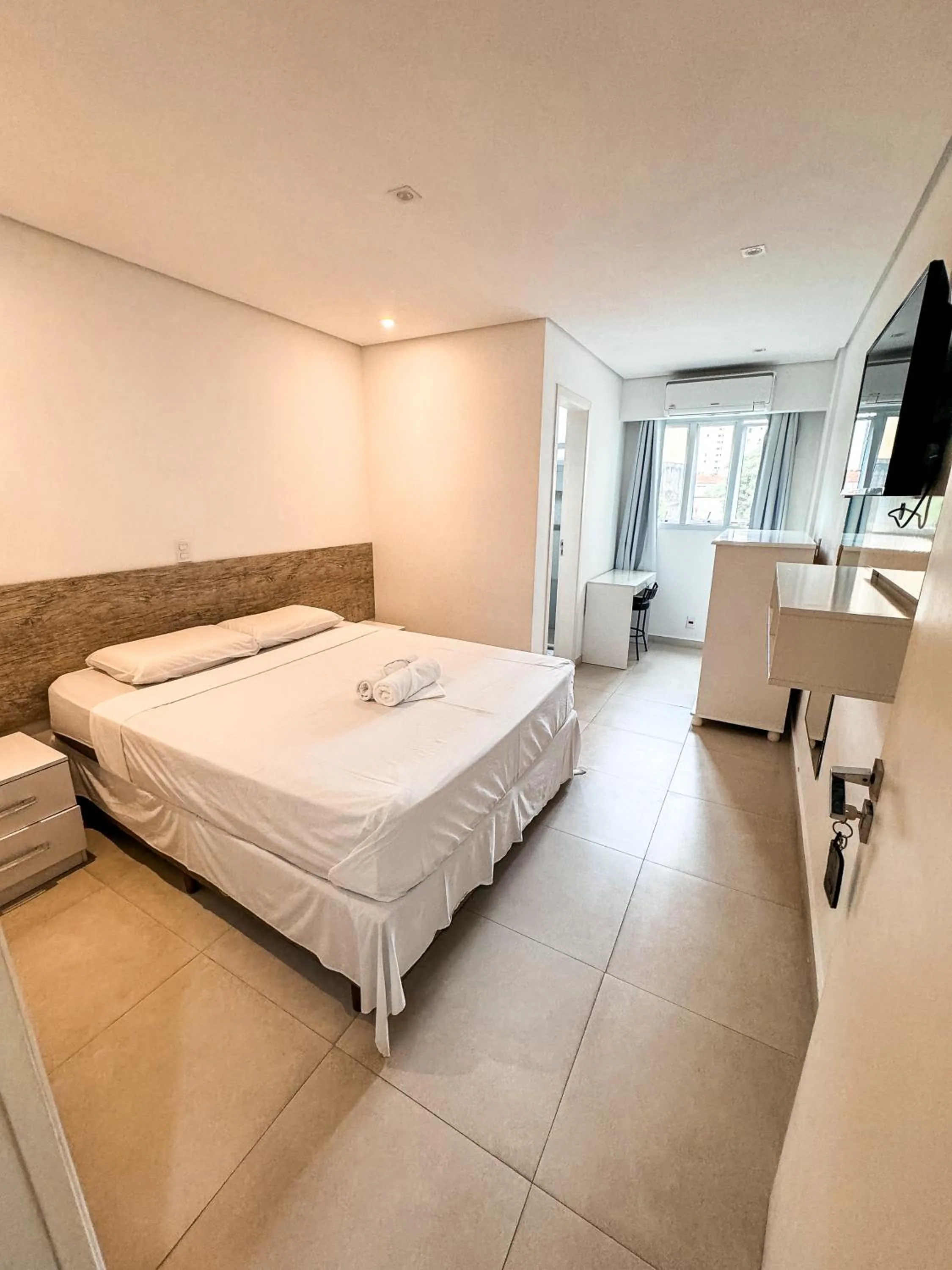 Bedroom, Bed in Hotel Pigalle, próximo a Expo São Paulo