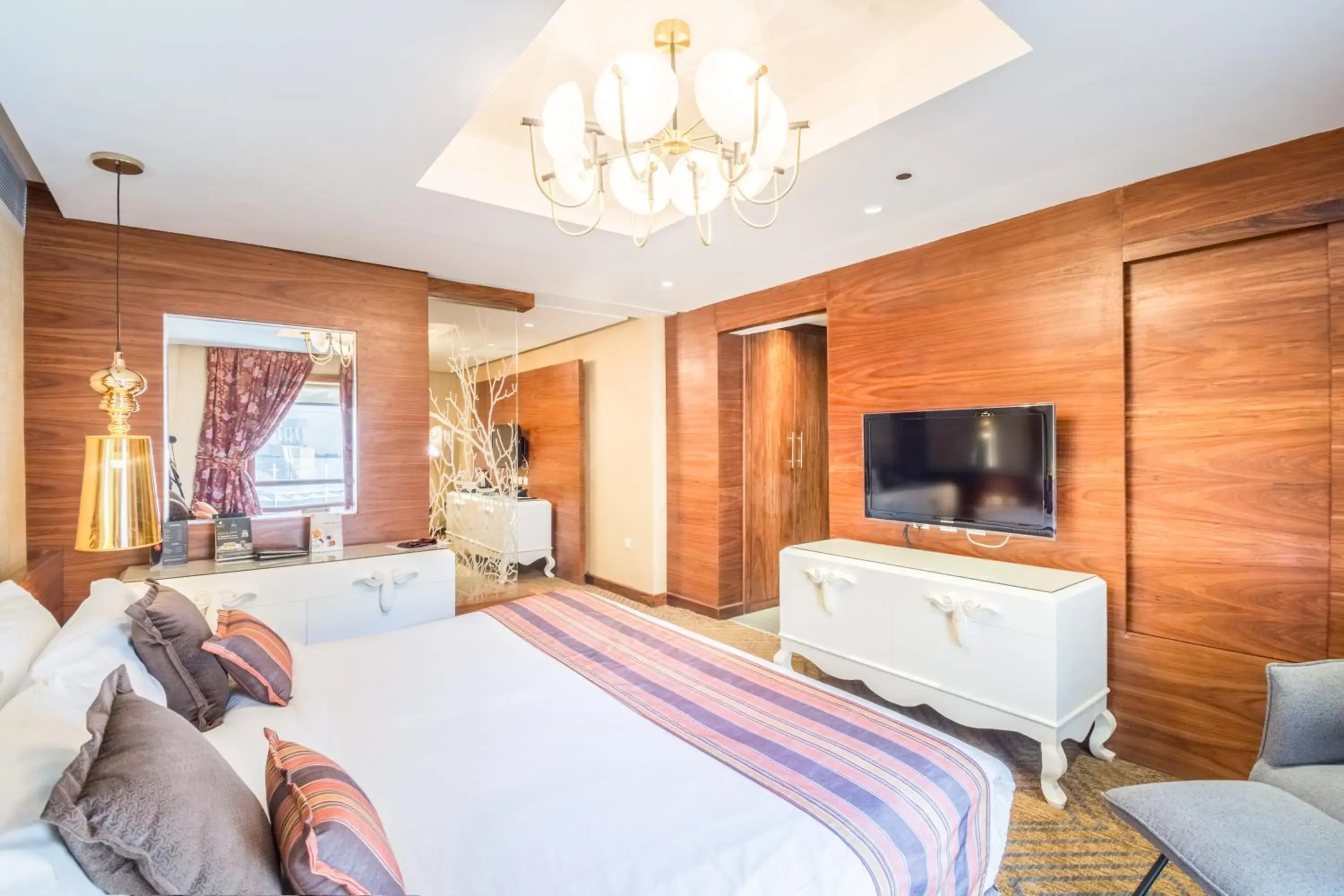 Honeymoon Suite in Grand Plaza Hotel - Takhasosi Riyadh Honeymoon Suite in Grand Plaza Hotel - Takhasosi Riyadh