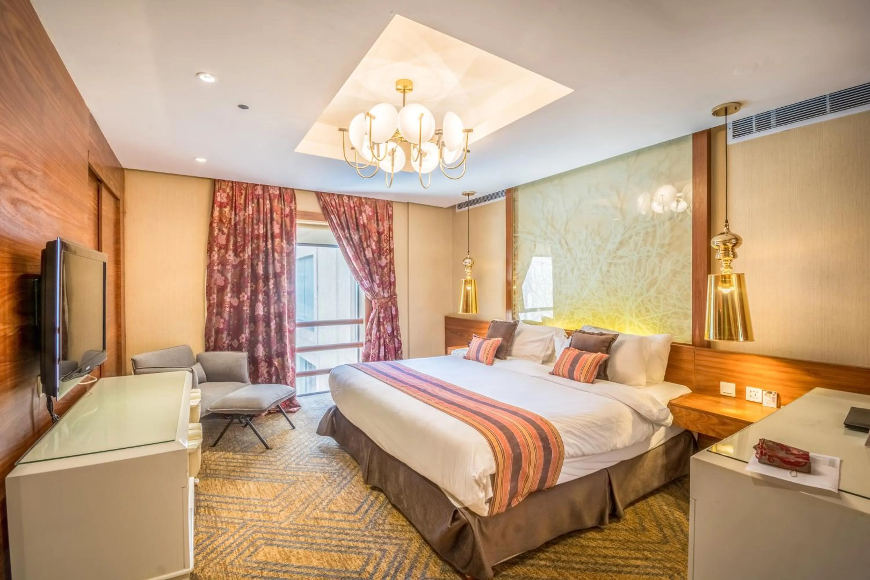 Bedroom, Bed in Grand Plaza Hotel - Takhasosi Riyadh