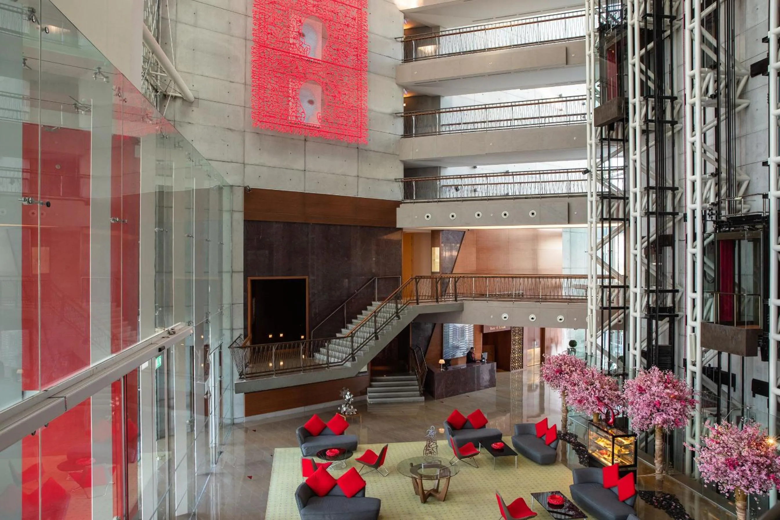 Lobby or reception in Jumeirah Creekside Dubai