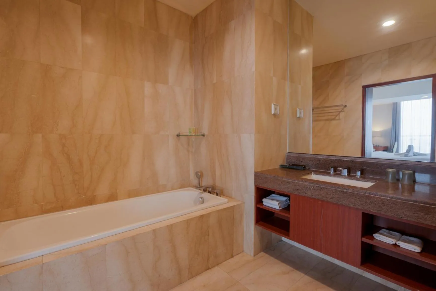 Bathroom in Hotel Santika Jemursari