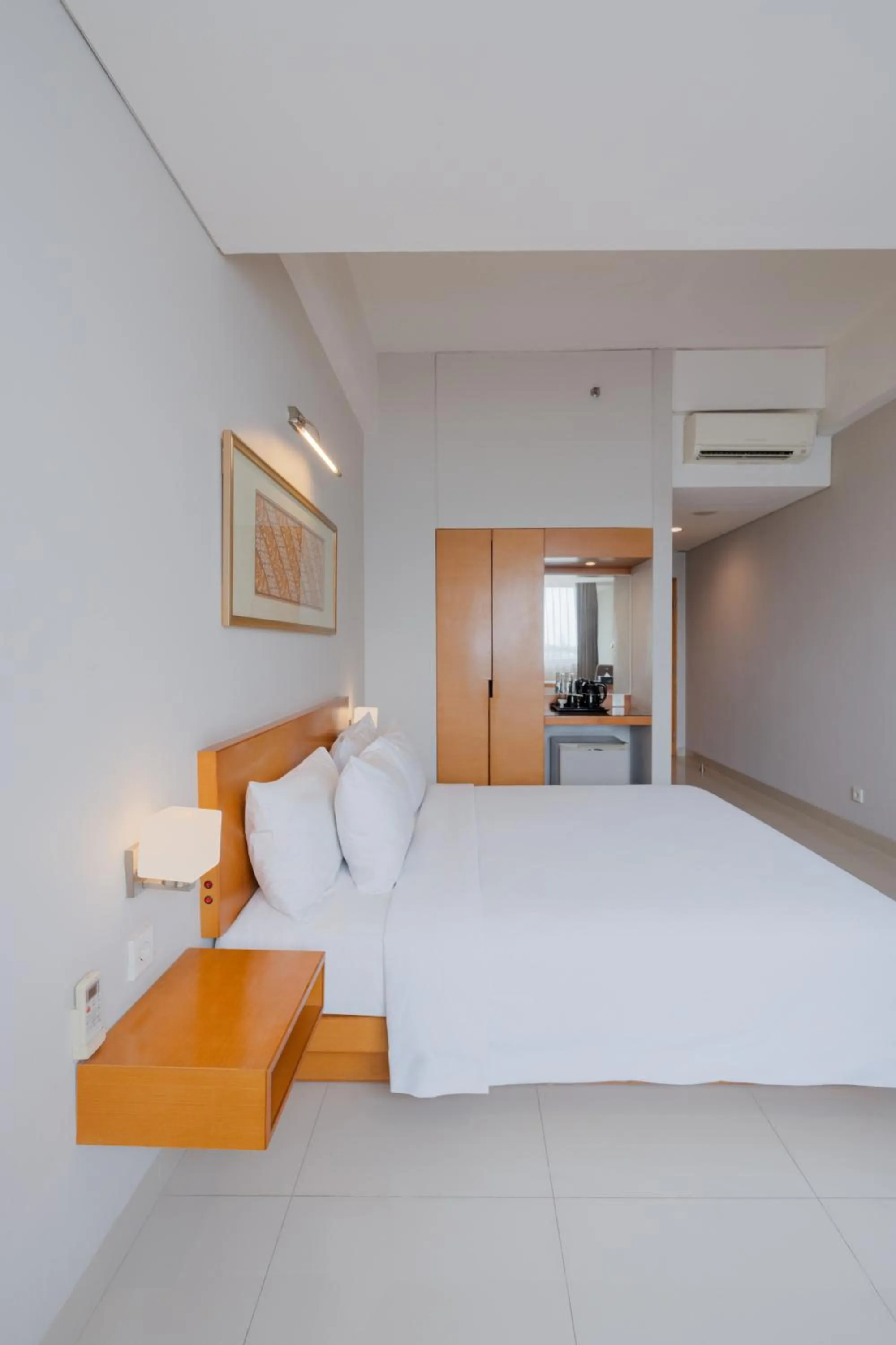 Bed in The Capital Hotel Surabaya