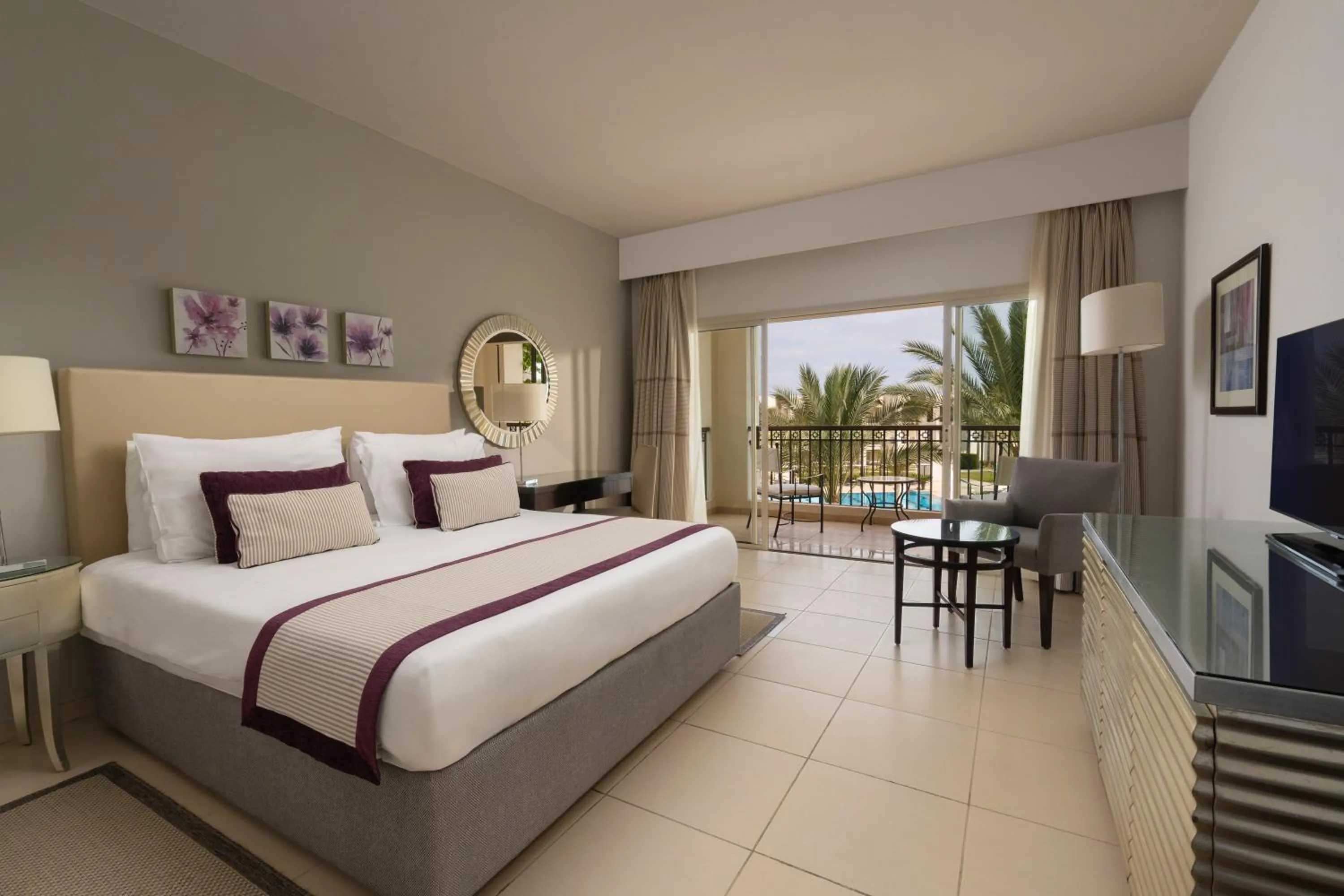 Bedroom, Bed in JAZ Elite Crystal, Almaza Bay