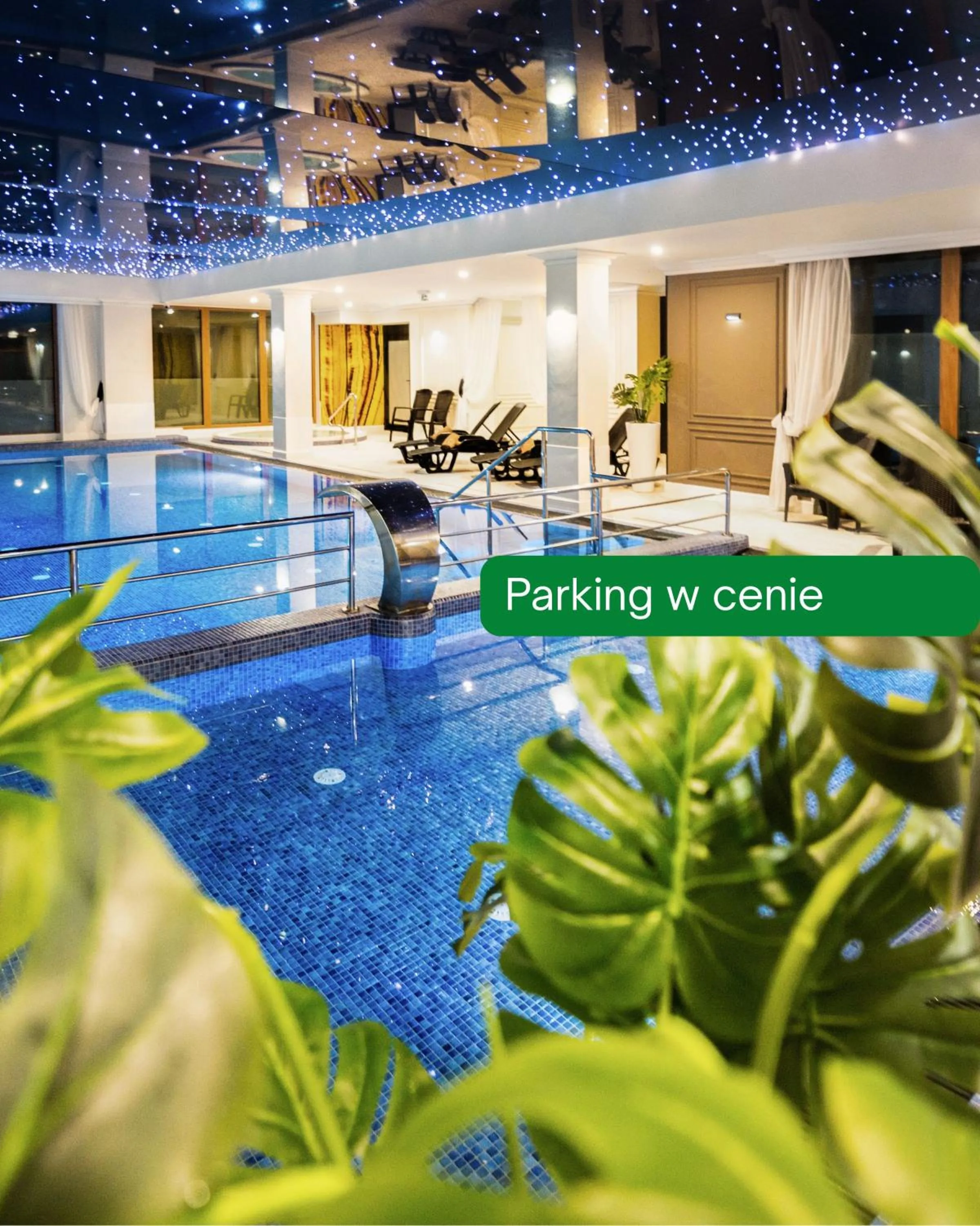 Swimming pool in Amber Park Spa