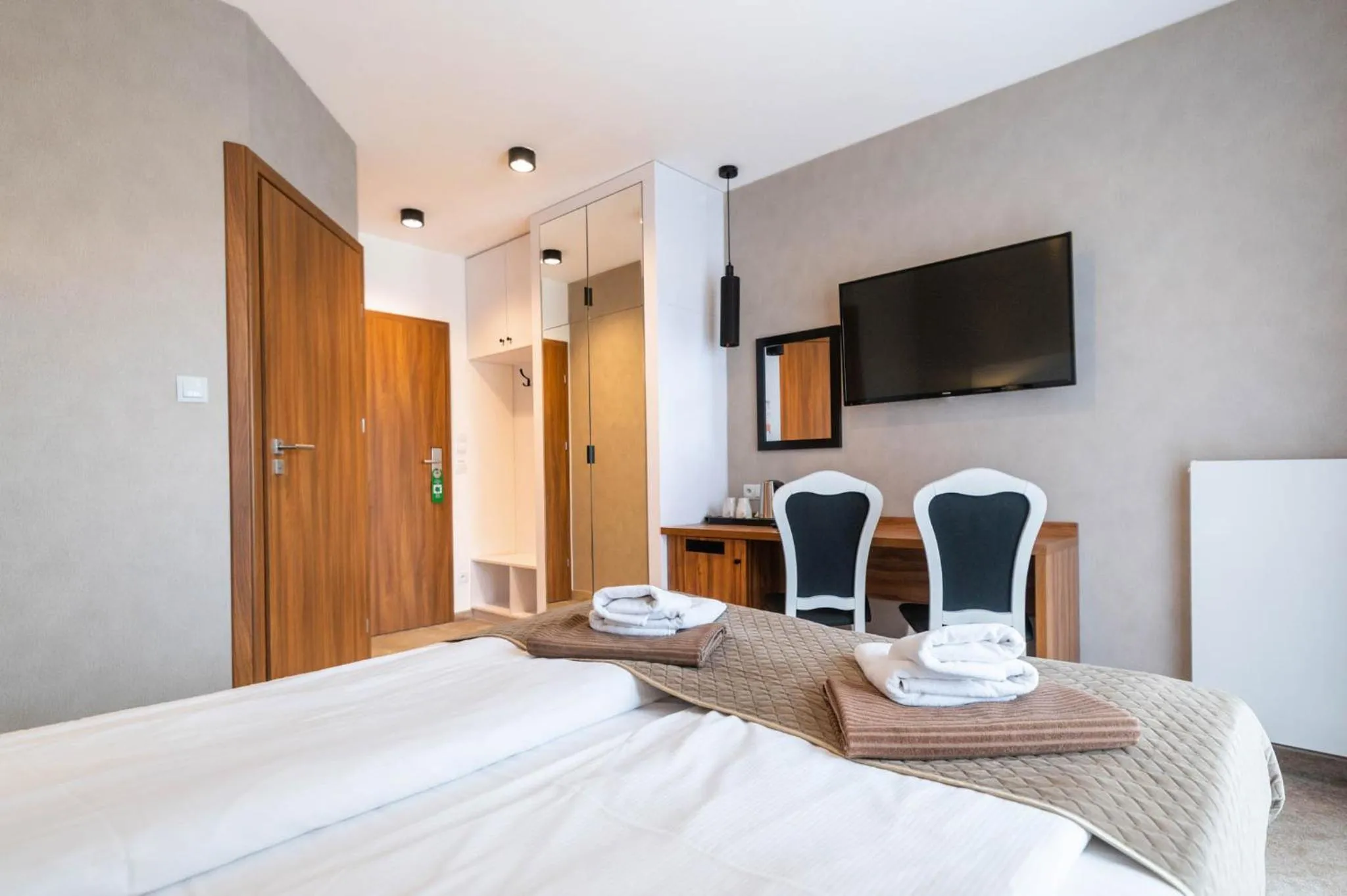 Bed in Amber Park Spa