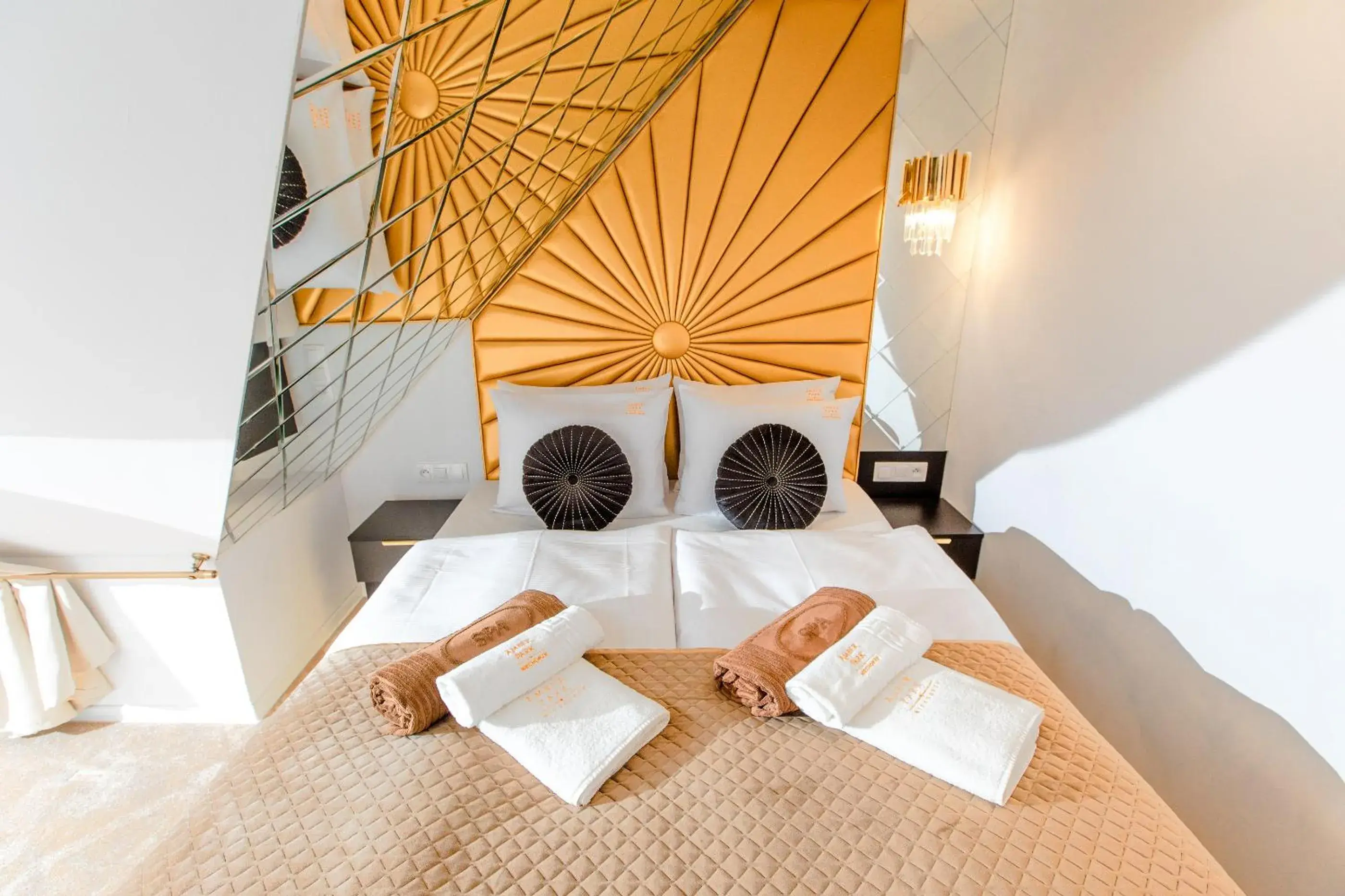 Deluxe Queen Room in Amber Park Spa Deluxe Queen Room in Amber Park Spa