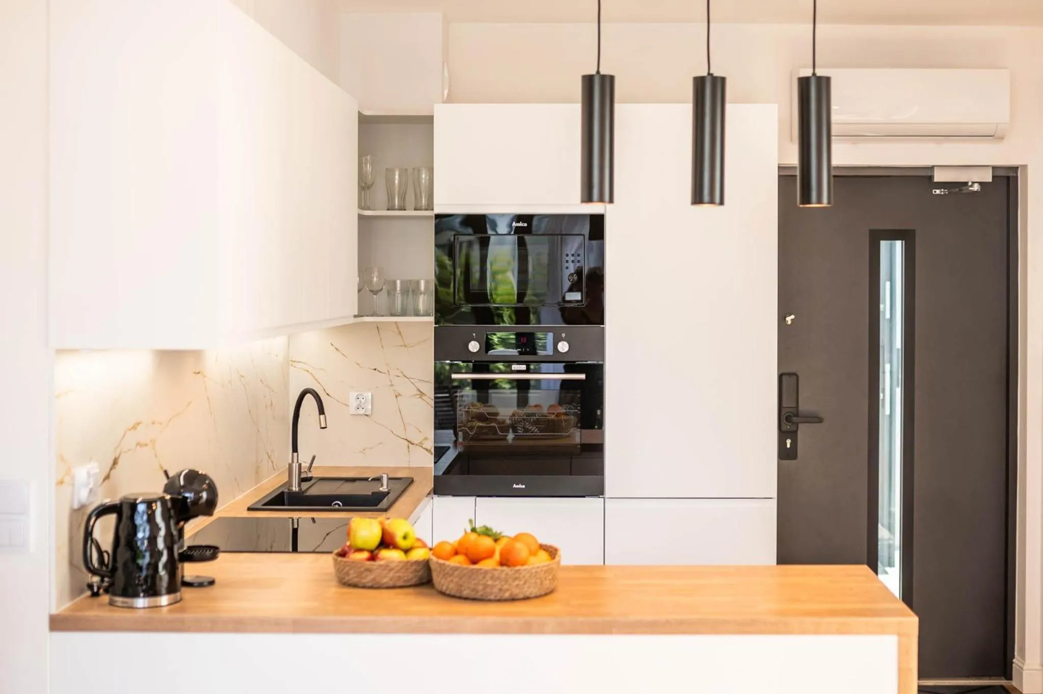 Coffee/tea facilities in Amber Park Spa