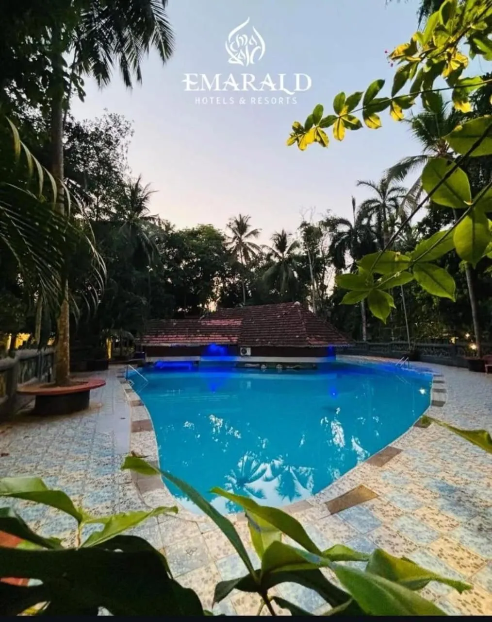Swimming pool in Emarald Resort