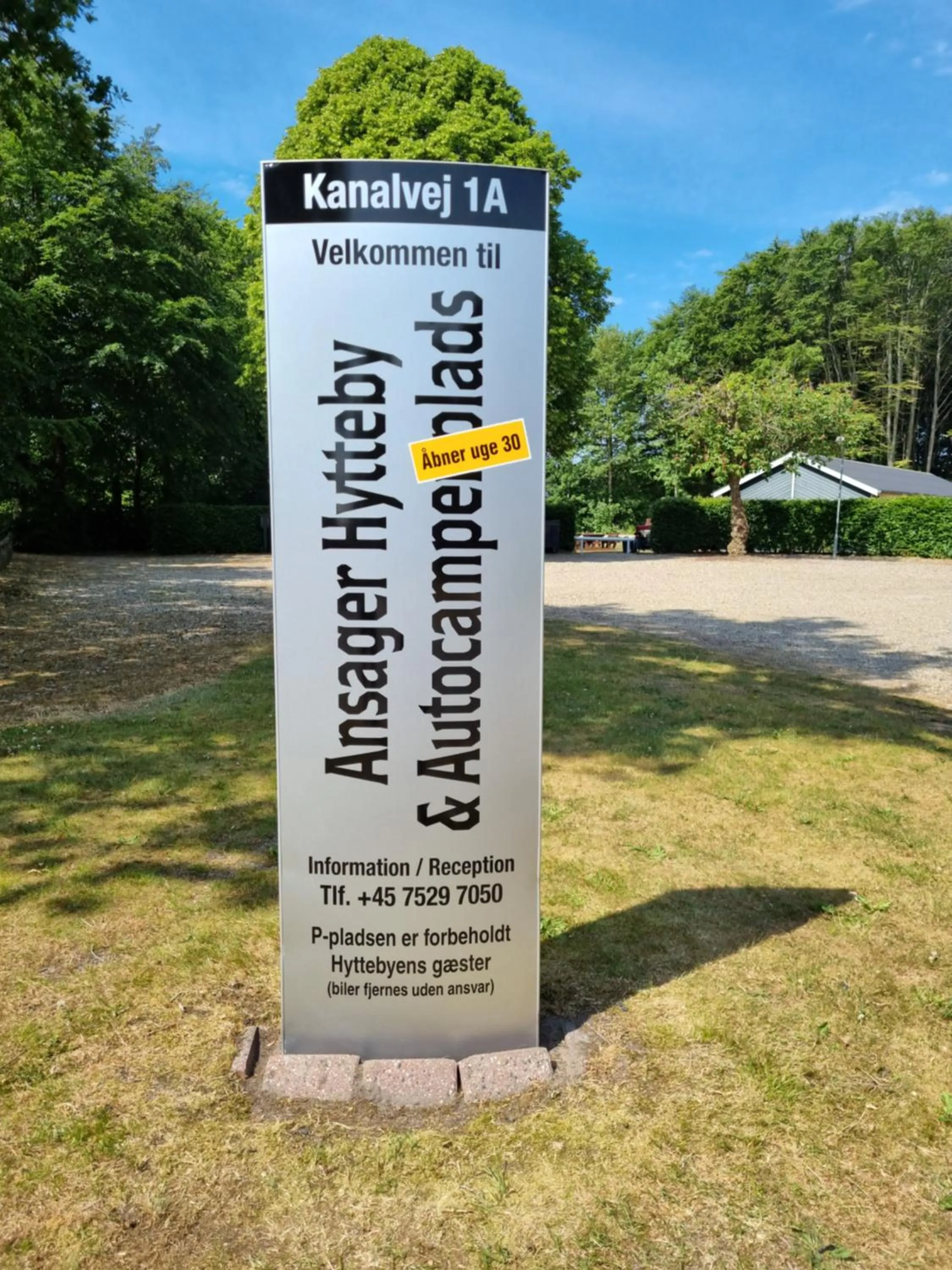 Property logo or sign in Ansager Hotel og Hytteby