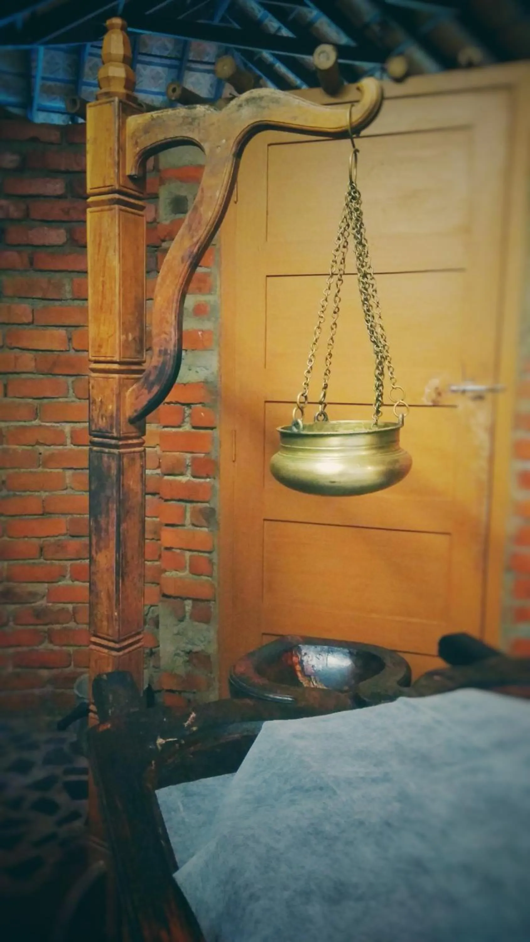 Massage in Punnamada Resort