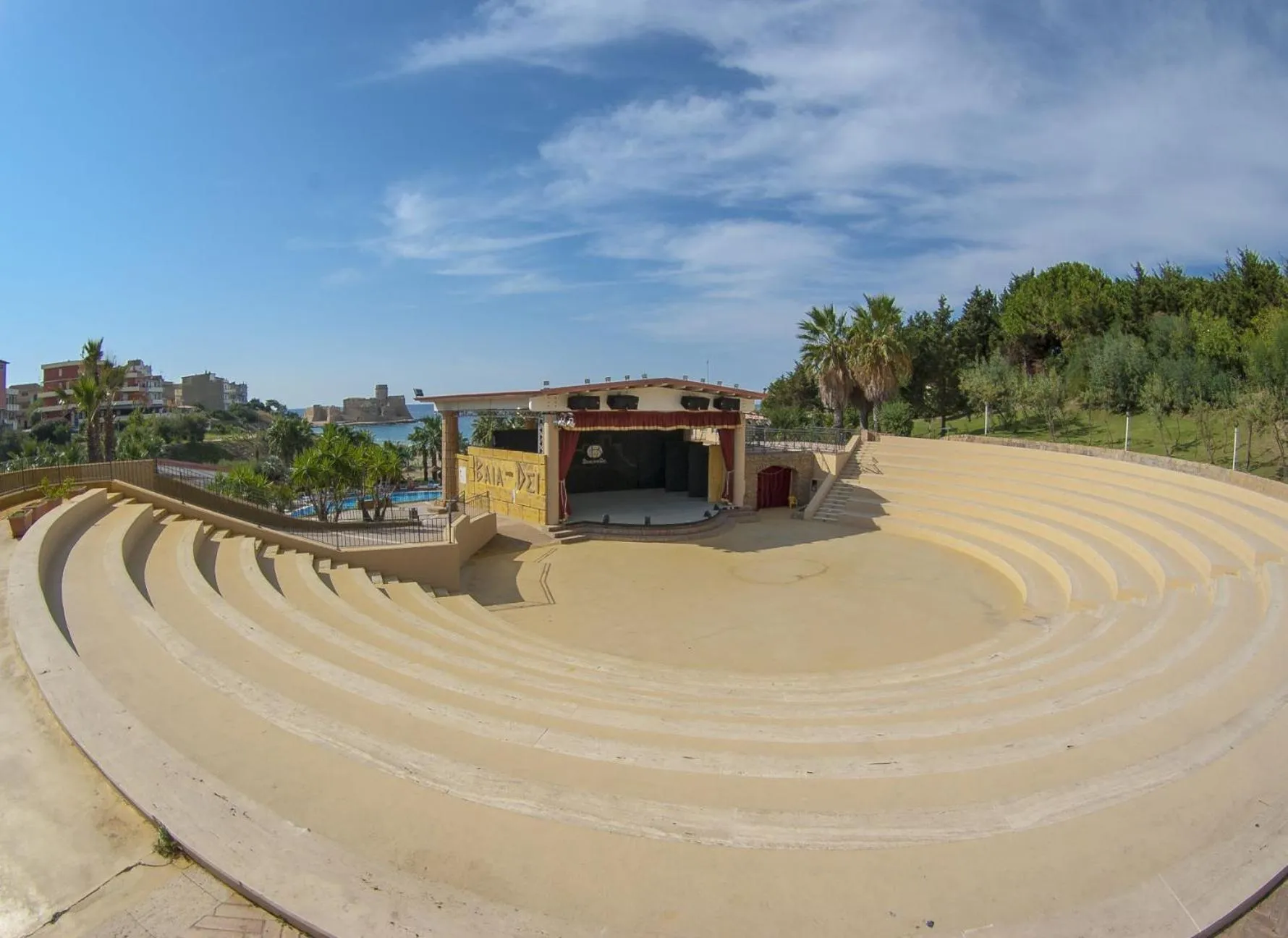 Evening entertainment in TH Le Castella - Baia degli Dei Village