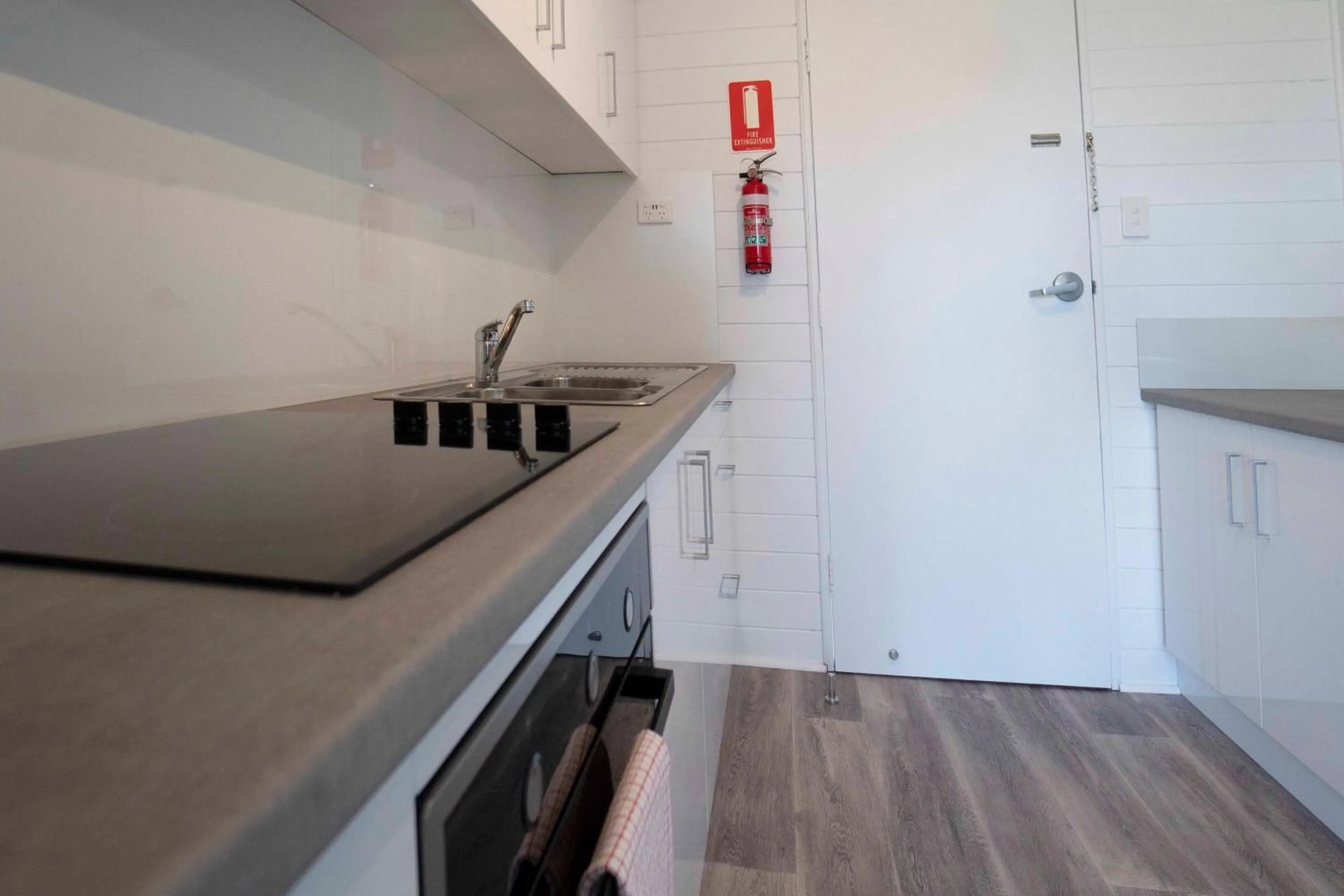 Kitchen or kitchenette in Bicheno by the Bay