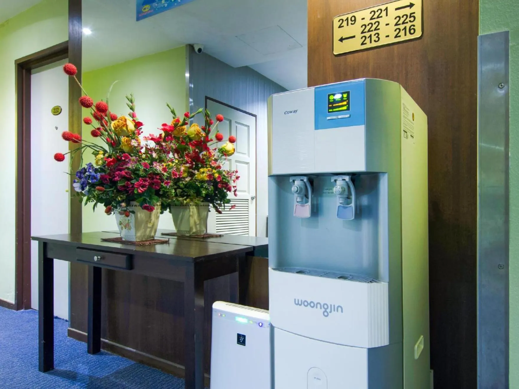 Eight Days Boutique Hotel - Mount Austin