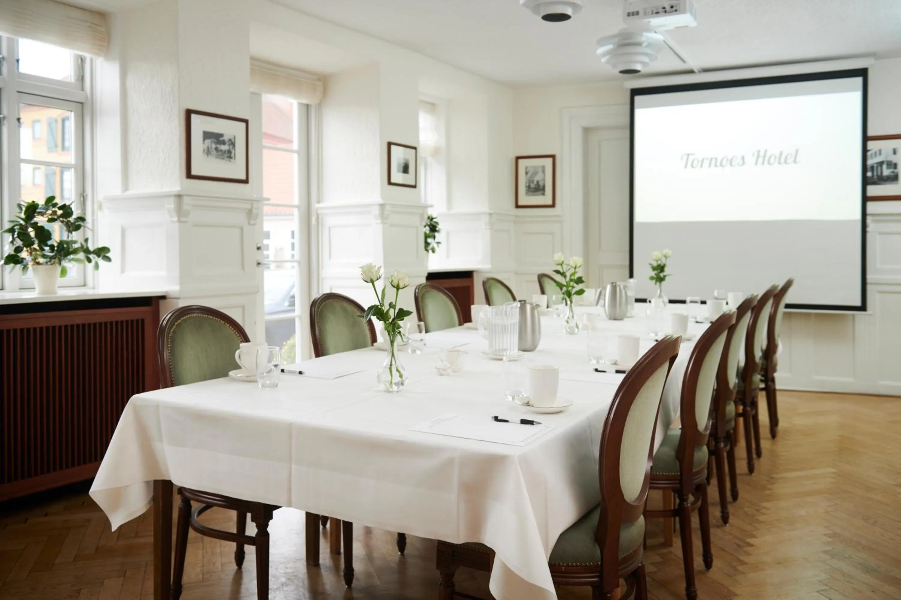 Meeting/conference room in Tornøes Hotel