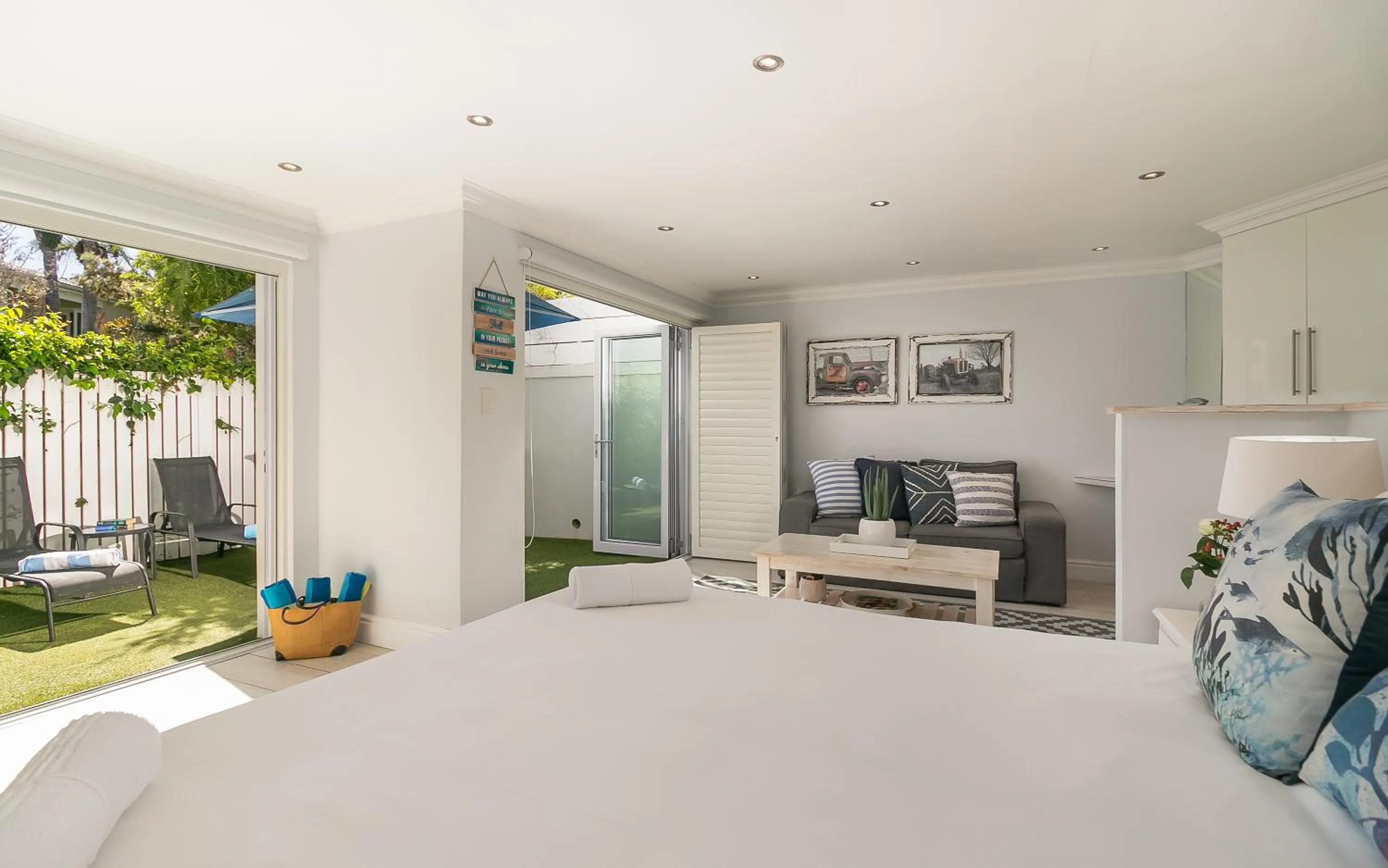 Bed in One on Bollard