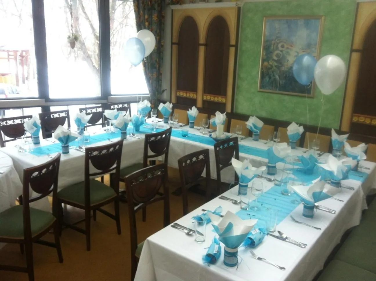 Restaurant/places to eat in Parkhotel Neubauer