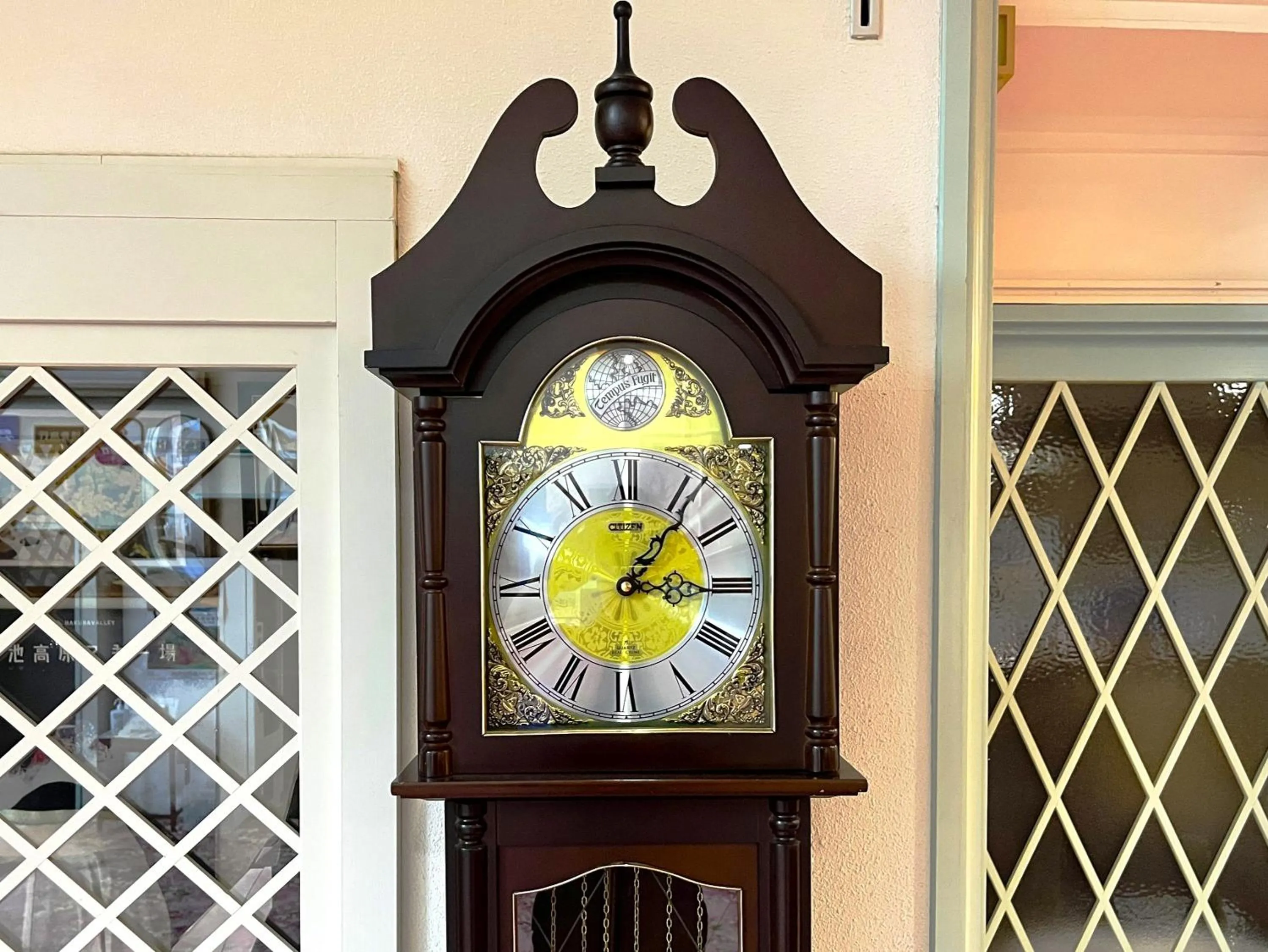 Decorative detail in Hotel Sunny Valley