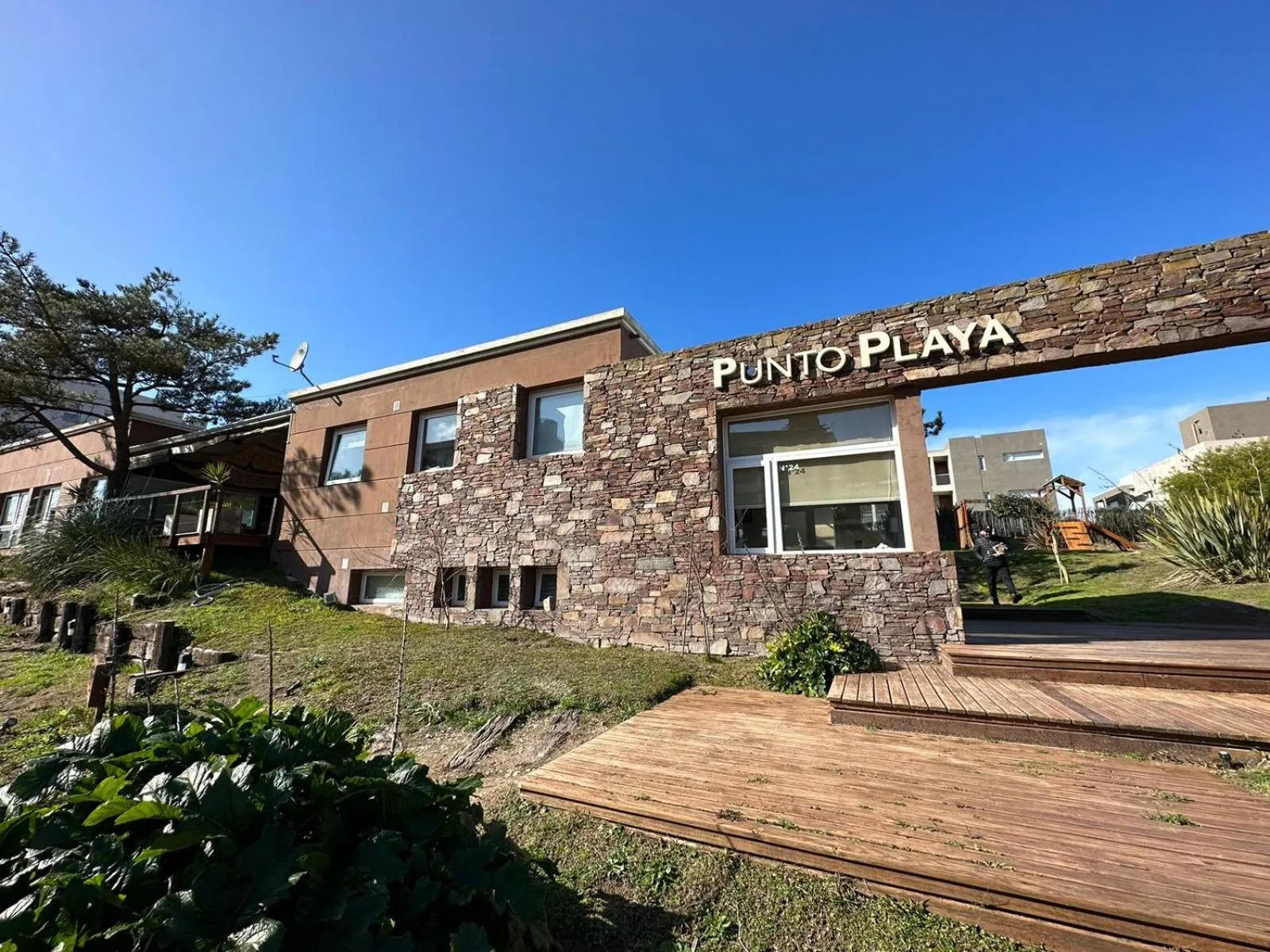 Facade/entrance in Punto Playa