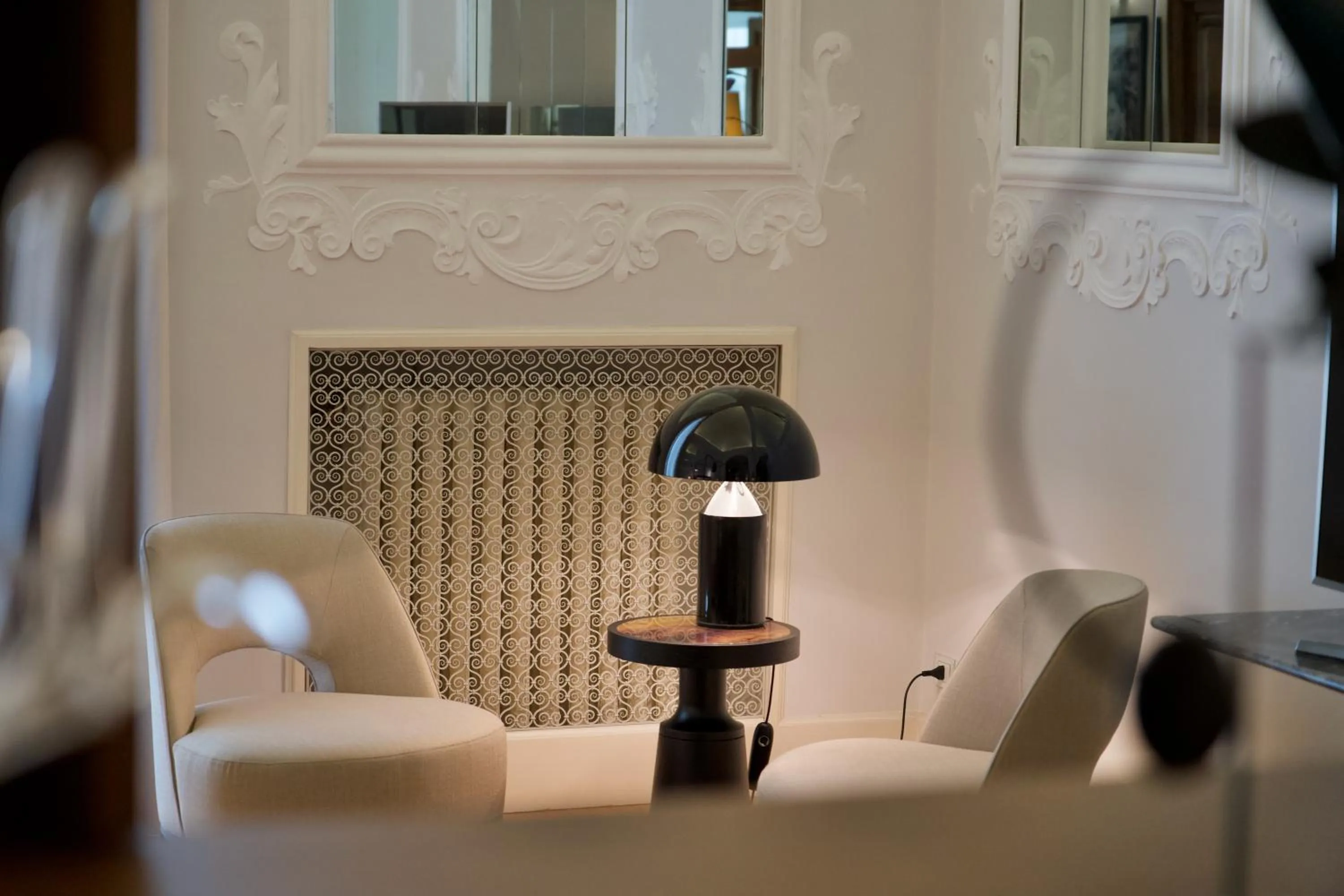 Decorative detail in La Fiermontina Palazzo Bozzi Corso Hotel