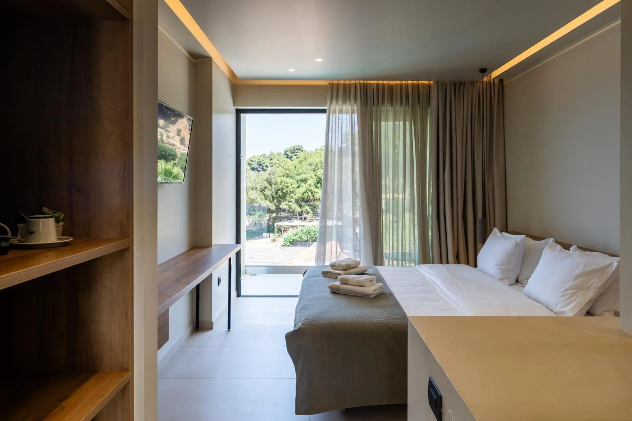 Bed in PHEIA, Vriniotis Resorts