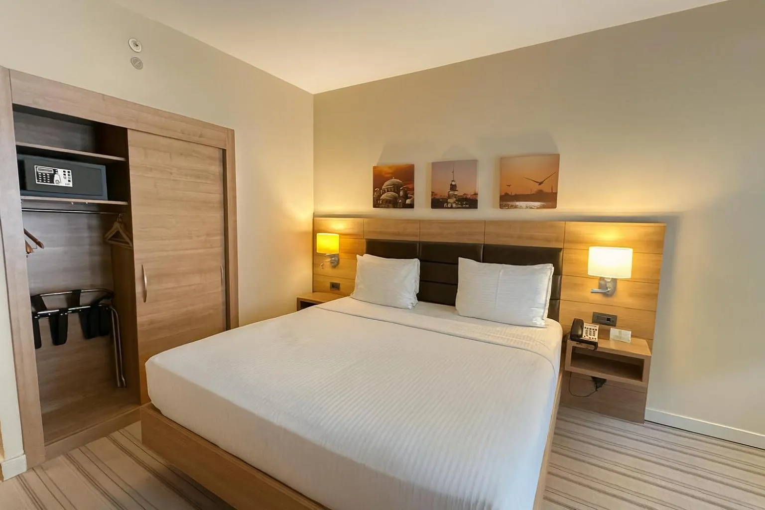 Bed in Dosso Dossi Hotels & SPA Golden Horn