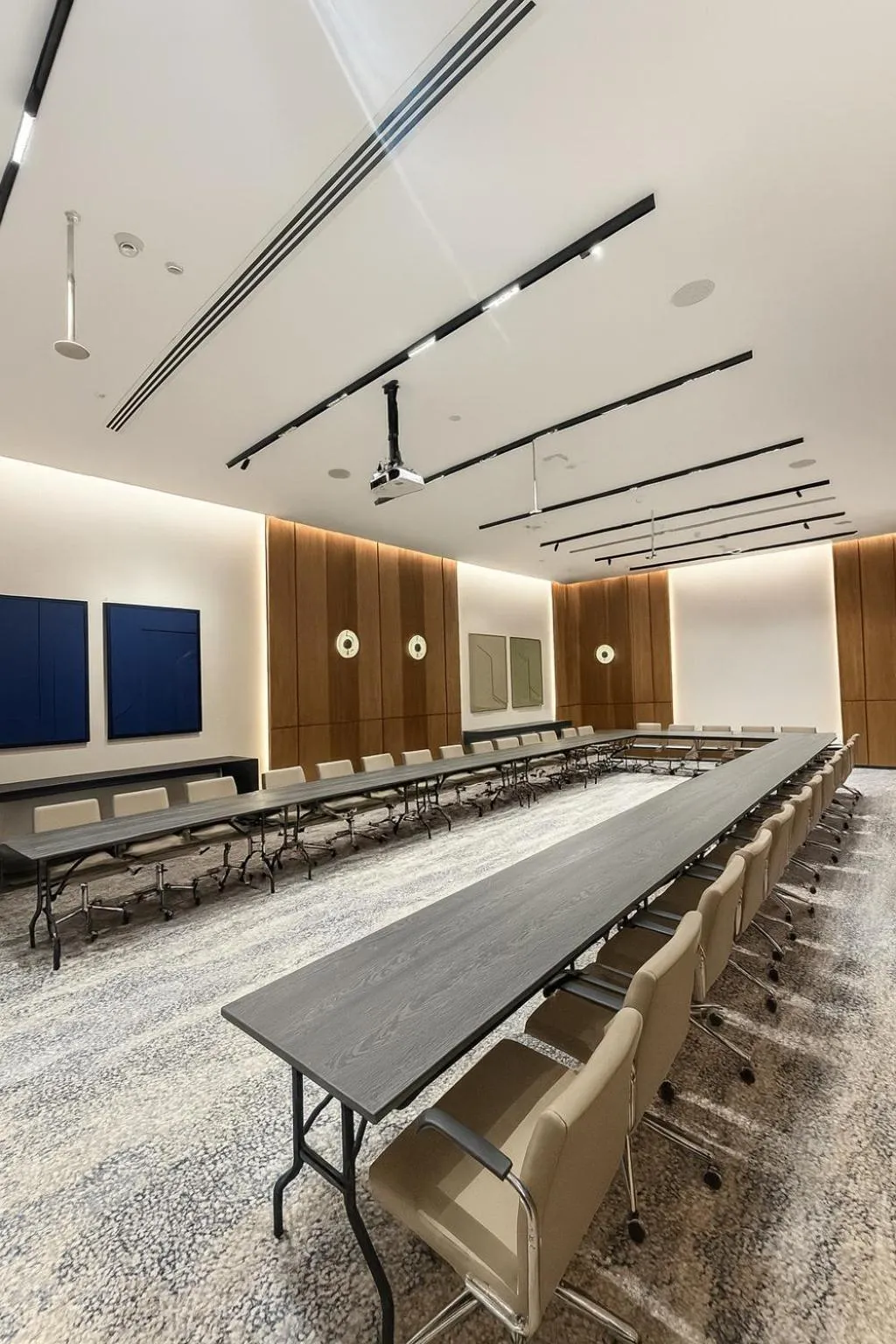 Business facilities in Dosso Dossi Hotels & SPA Golden Horn