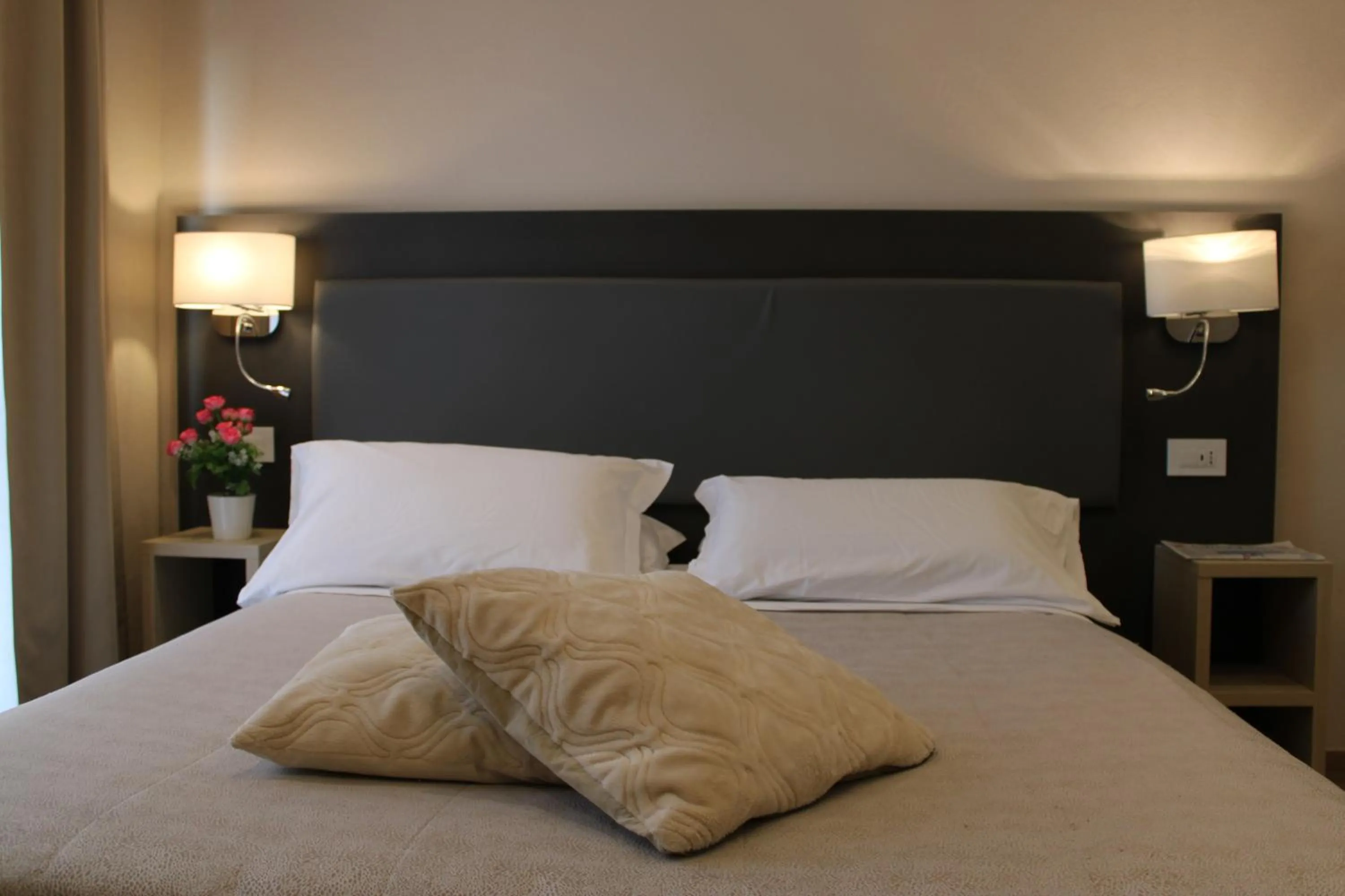 Bed in Hotel Victoria