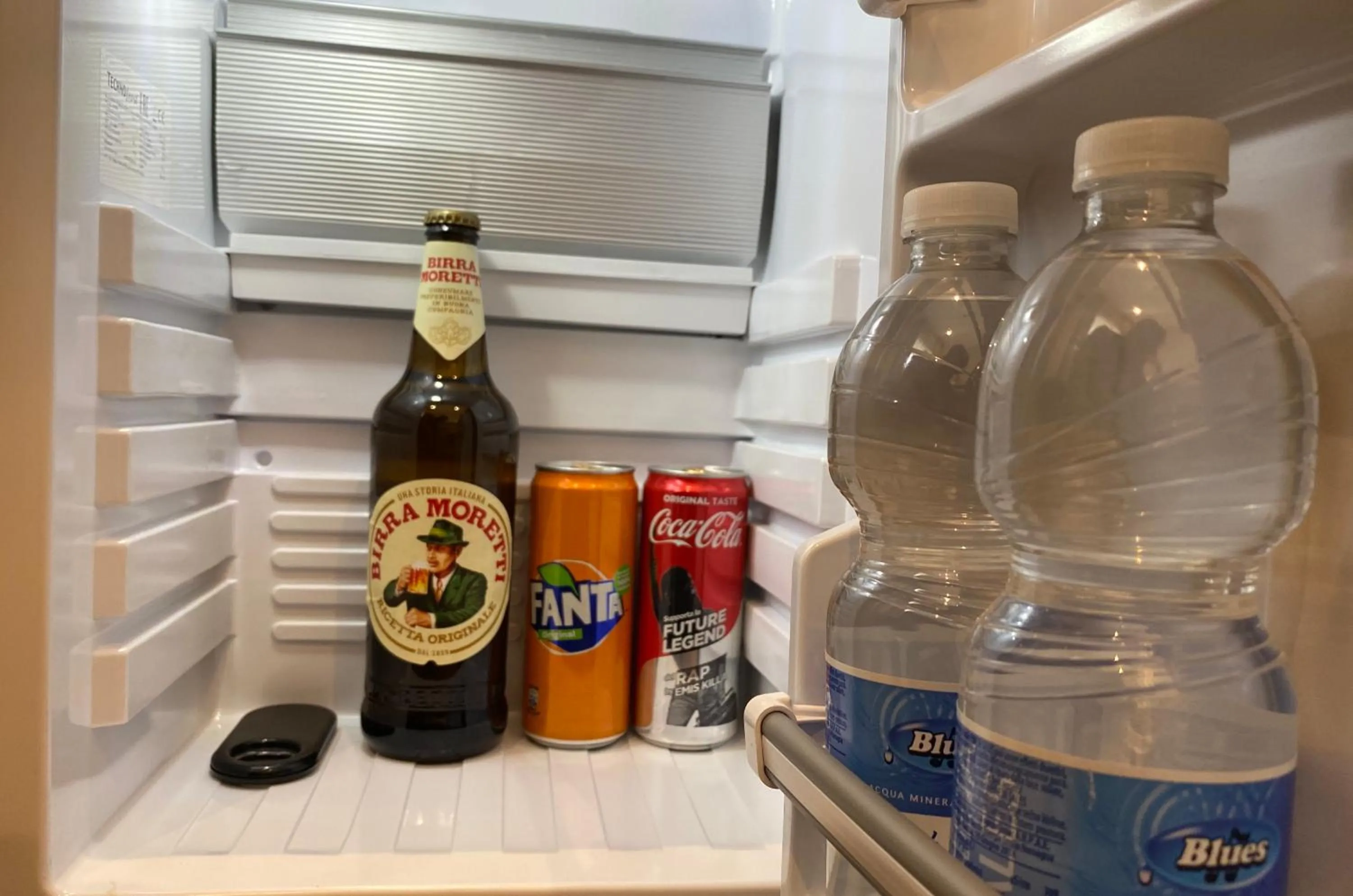 Drinks in Hotel Victoria