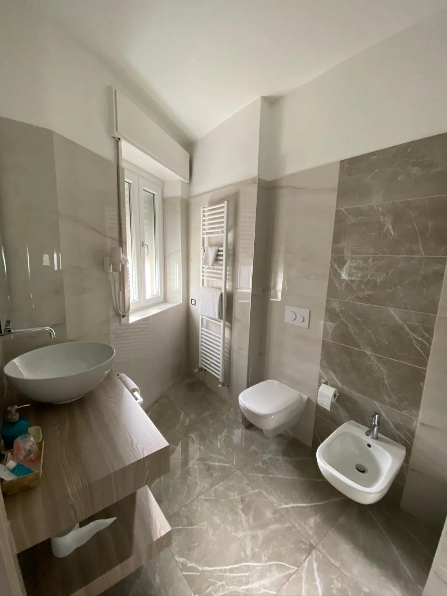 Bathroom in Hotel Victoria