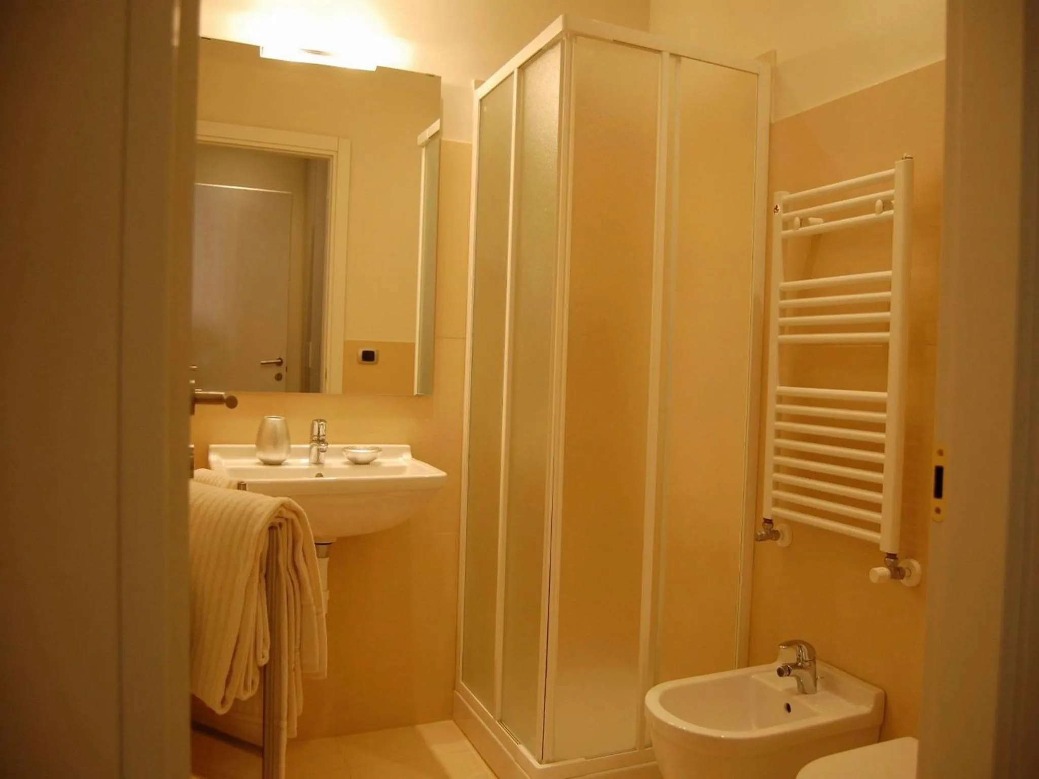 People in Residenza il Nespolo - Estella Hotel Collection