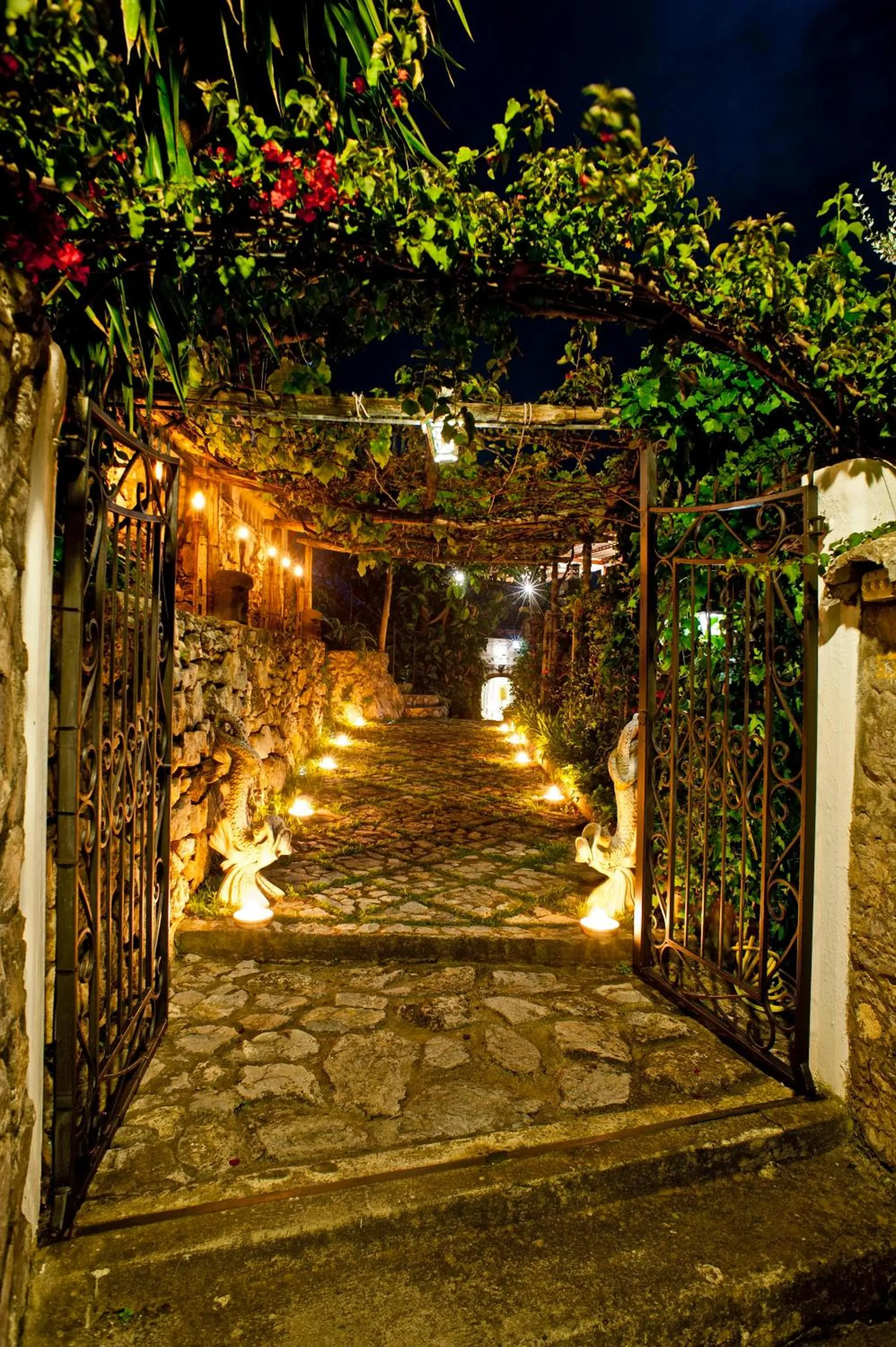 Facade/entrance in Villa La Roccia - Arienzo