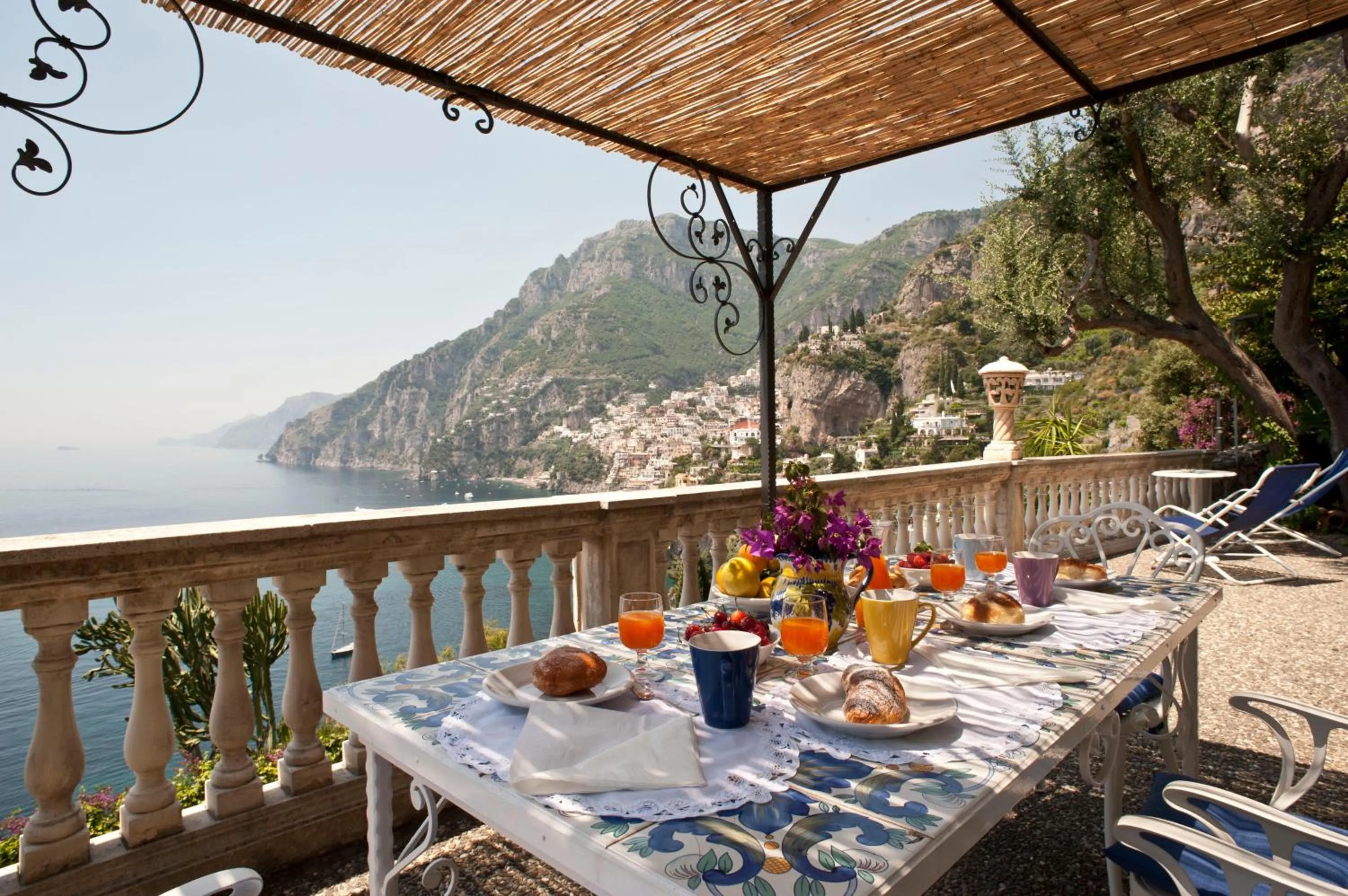 Balcony/Terrace in Villa La Roccia - Arienzo