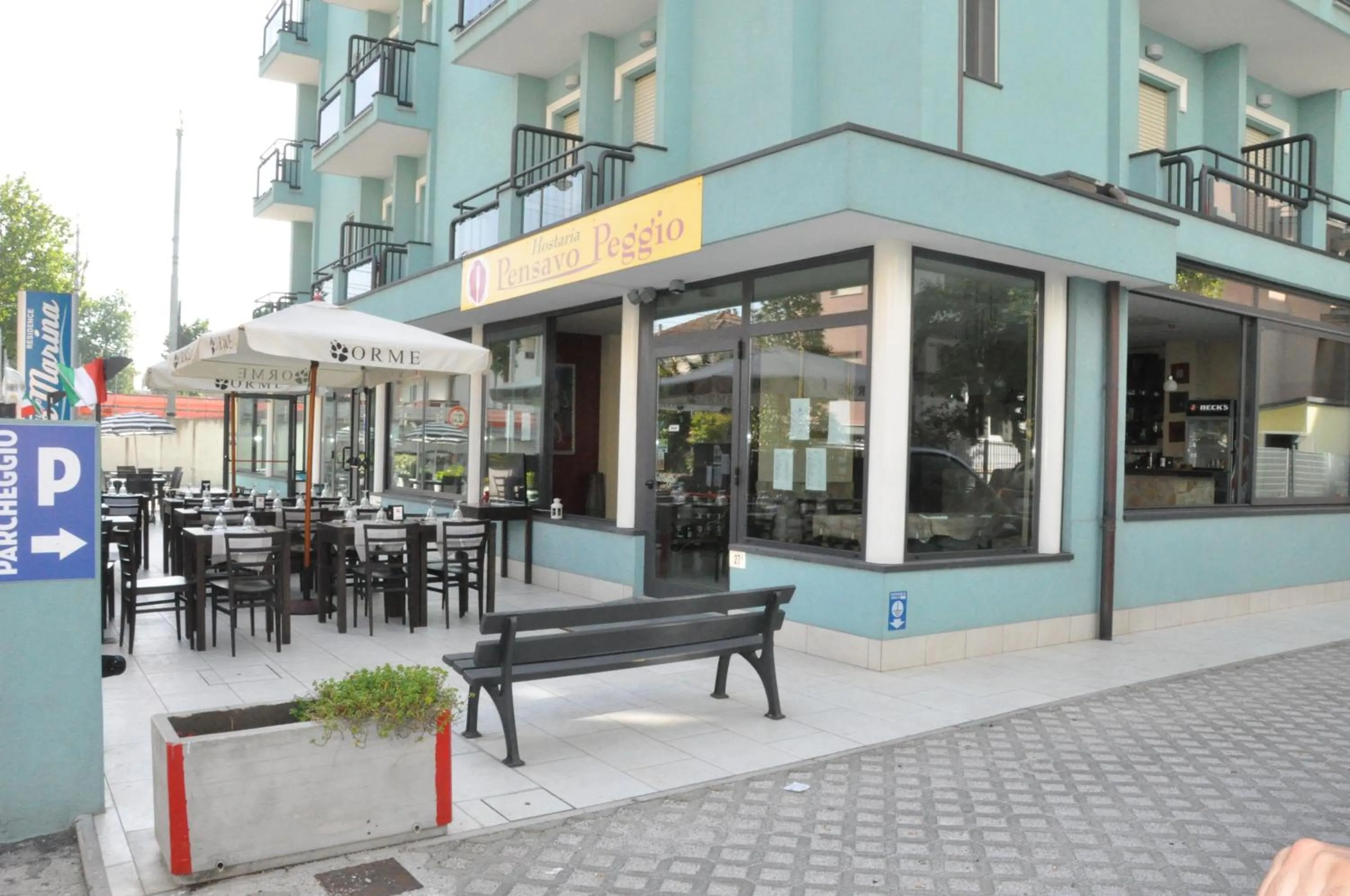 Restaurant/places to eat in Residence Acqua Suite Marina